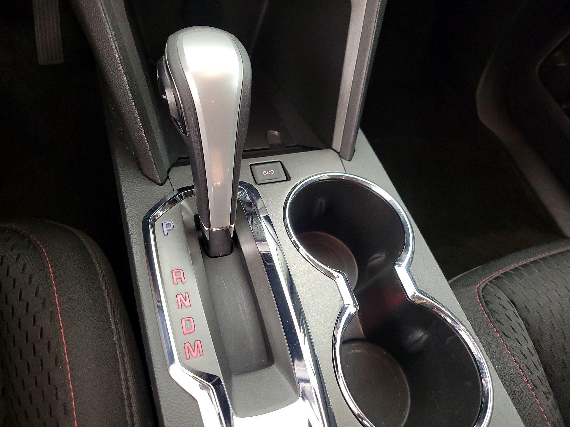 Thumbnail: 2015 GMC Terrain - 16