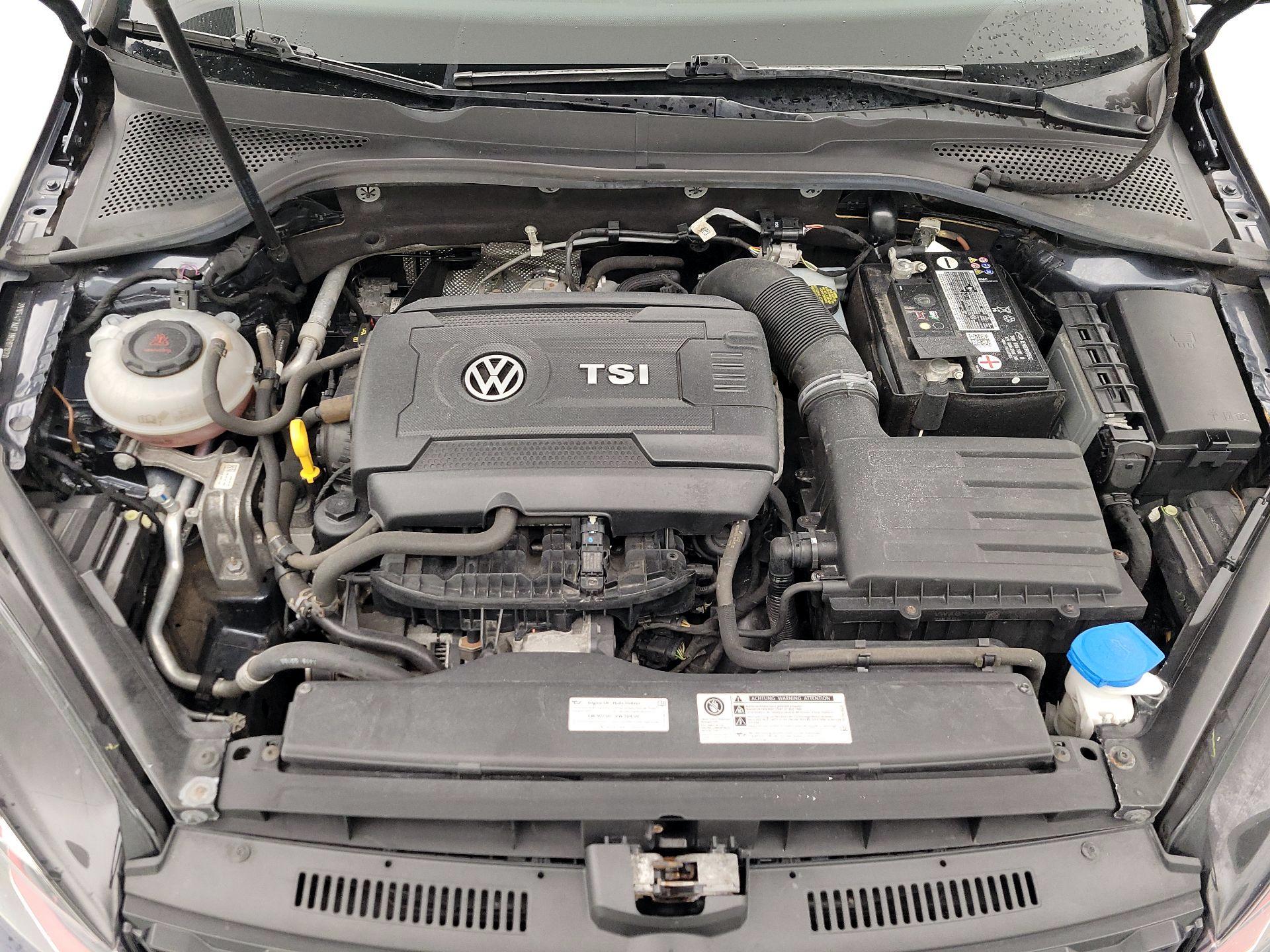 Thumbnail: 2018 Volkswagen Golf - 20