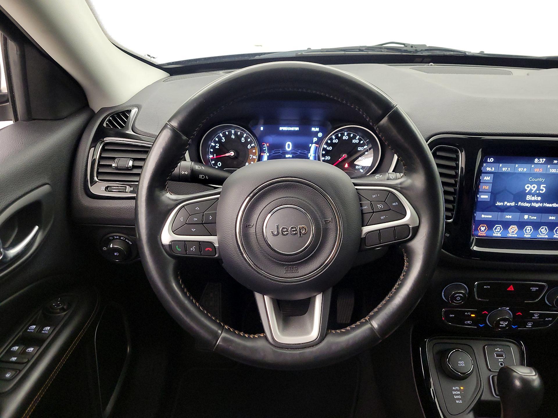 Thumbnail: 2020 Jeep Compass - 10