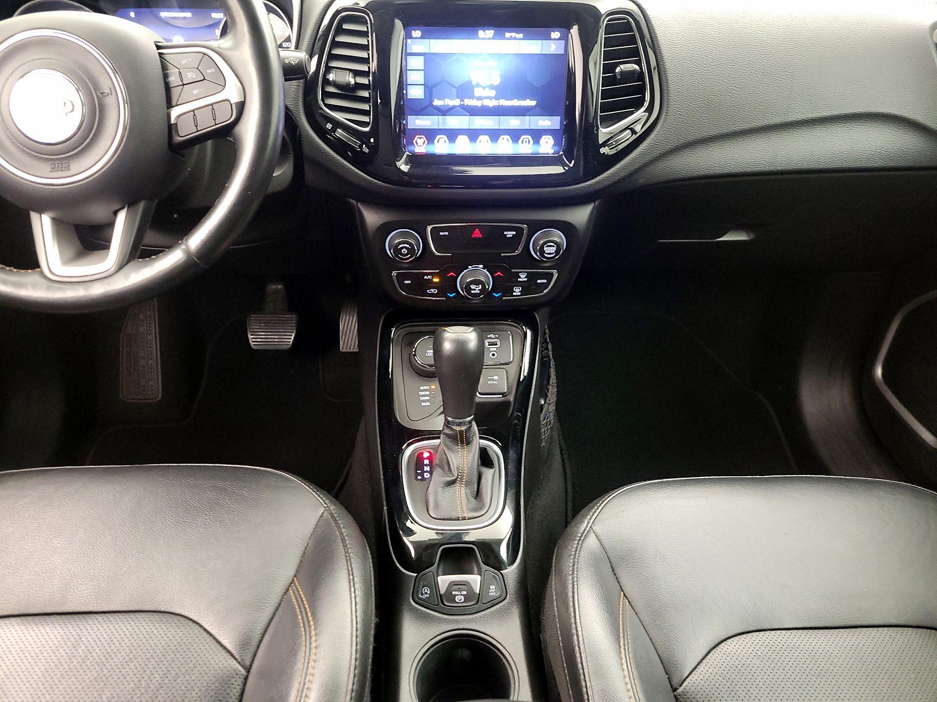 Thumbnail: 2020 Jeep Compass - 17