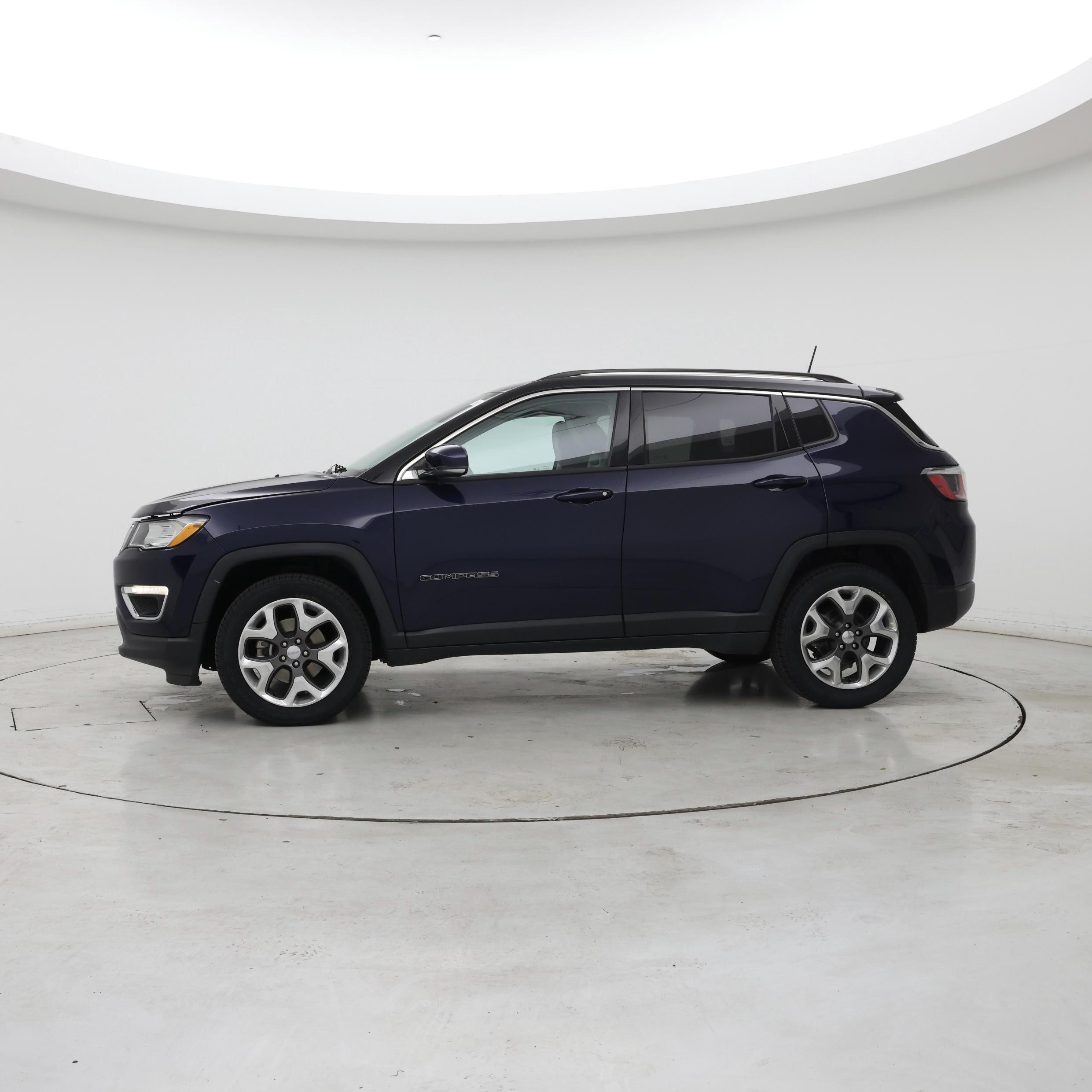 Thumbnail: 2020 Jeep Compass - 3