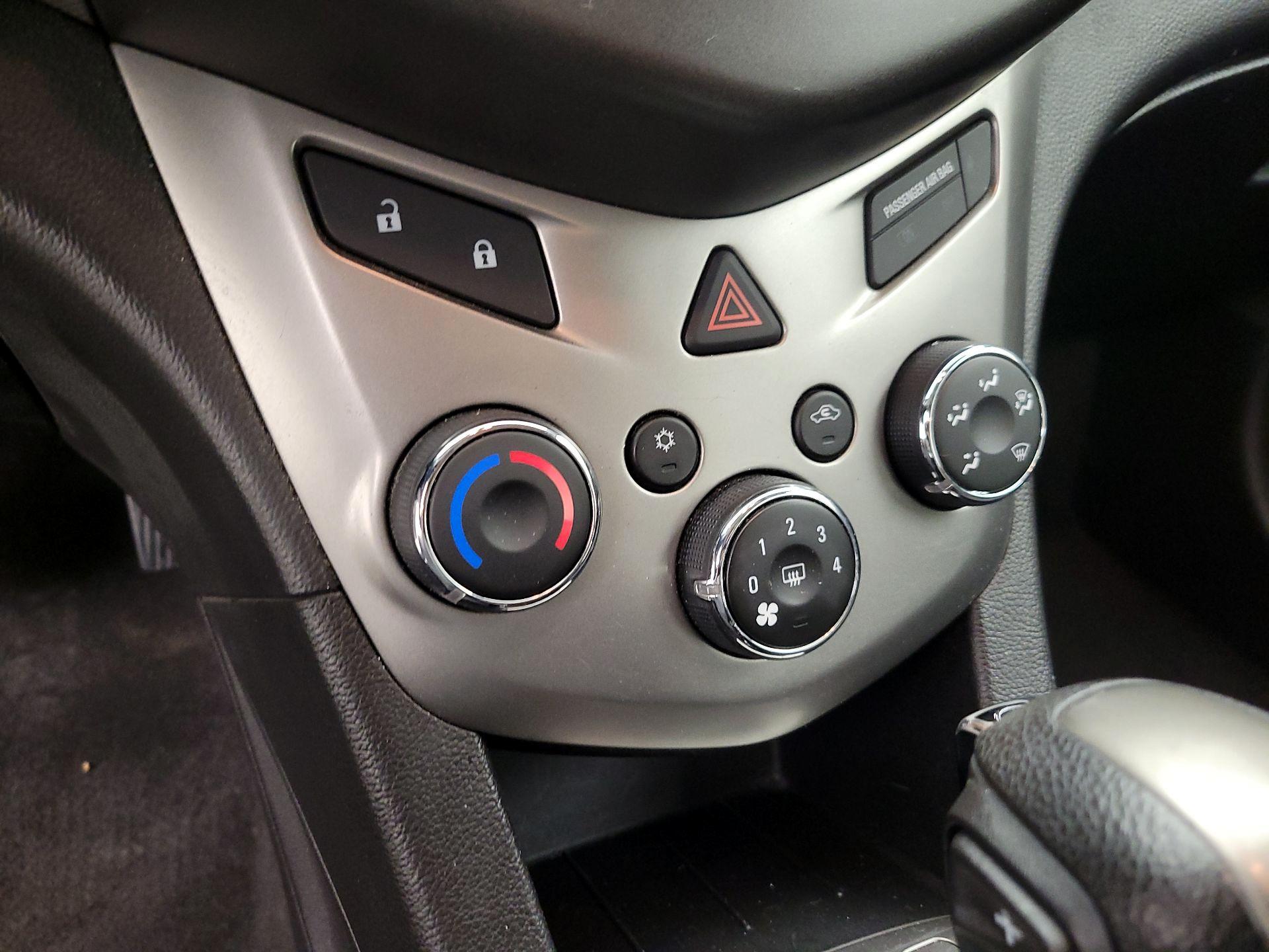 Thumbnail: 2015 Chevrolet Sonic - 15