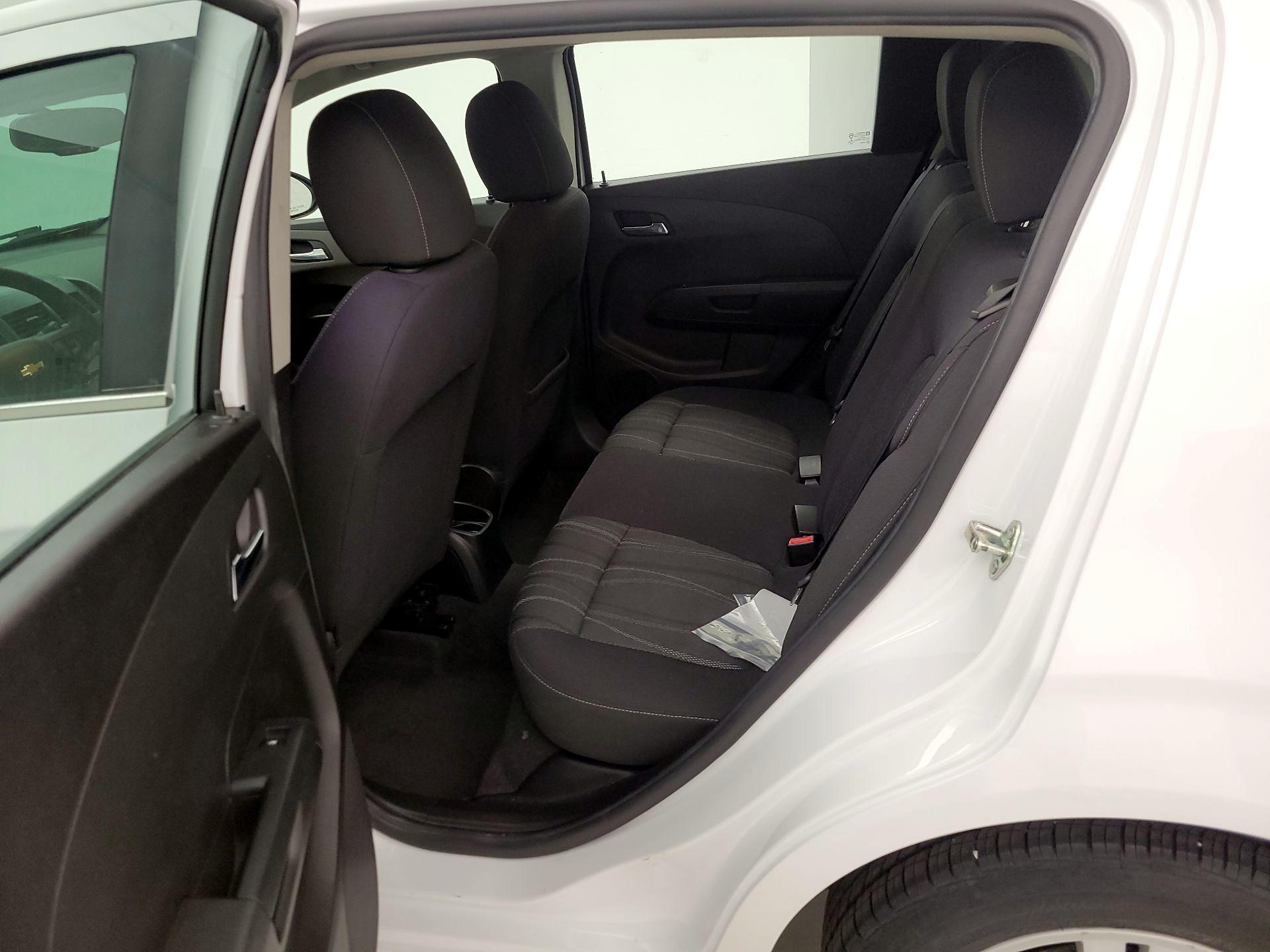 Thumbnail: 2015 Chevrolet Sonic - 17
