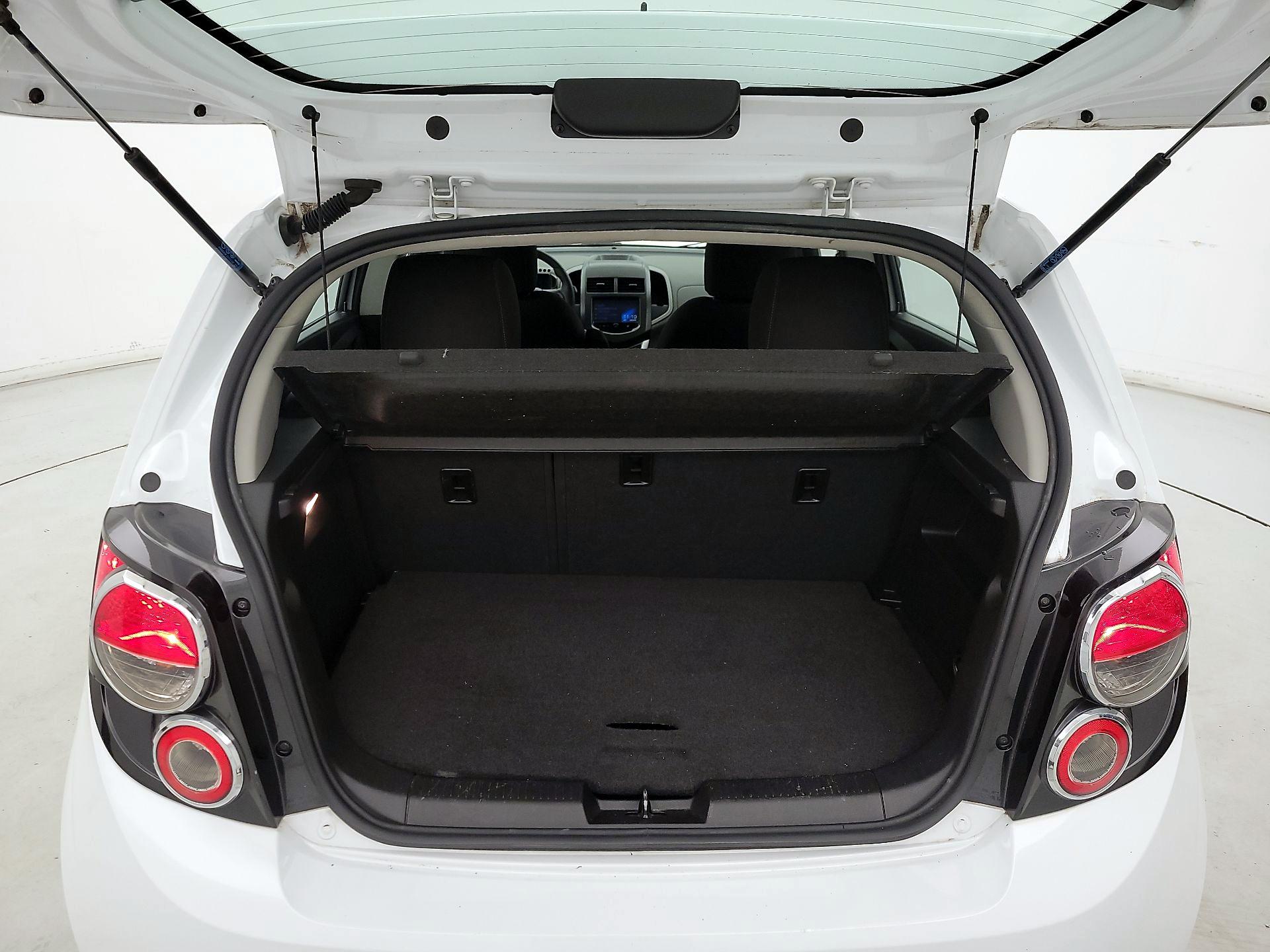 Thumbnail: 2015 Chevrolet Sonic - 18