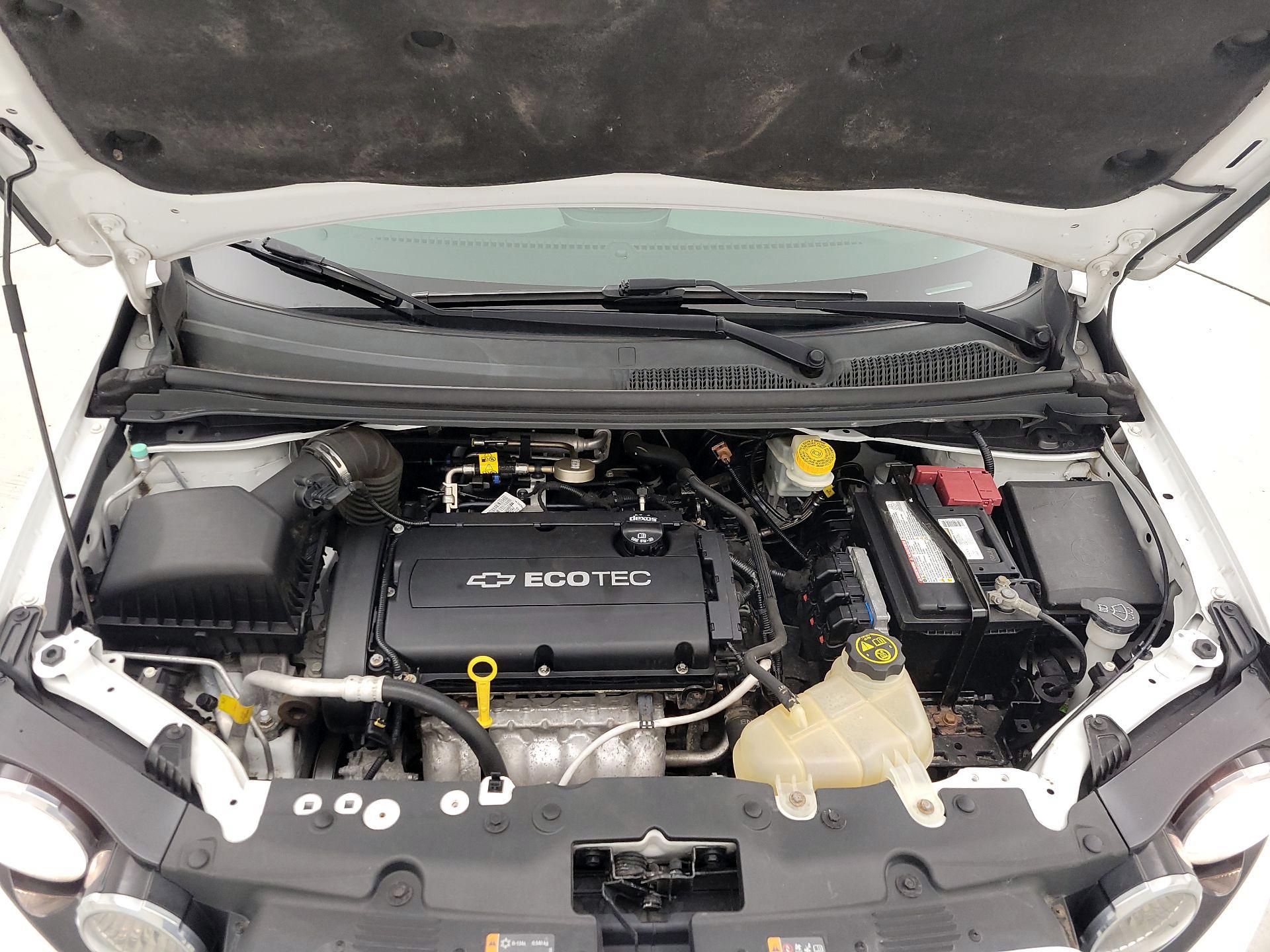 Thumbnail: 2015 Chevrolet Sonic - 19