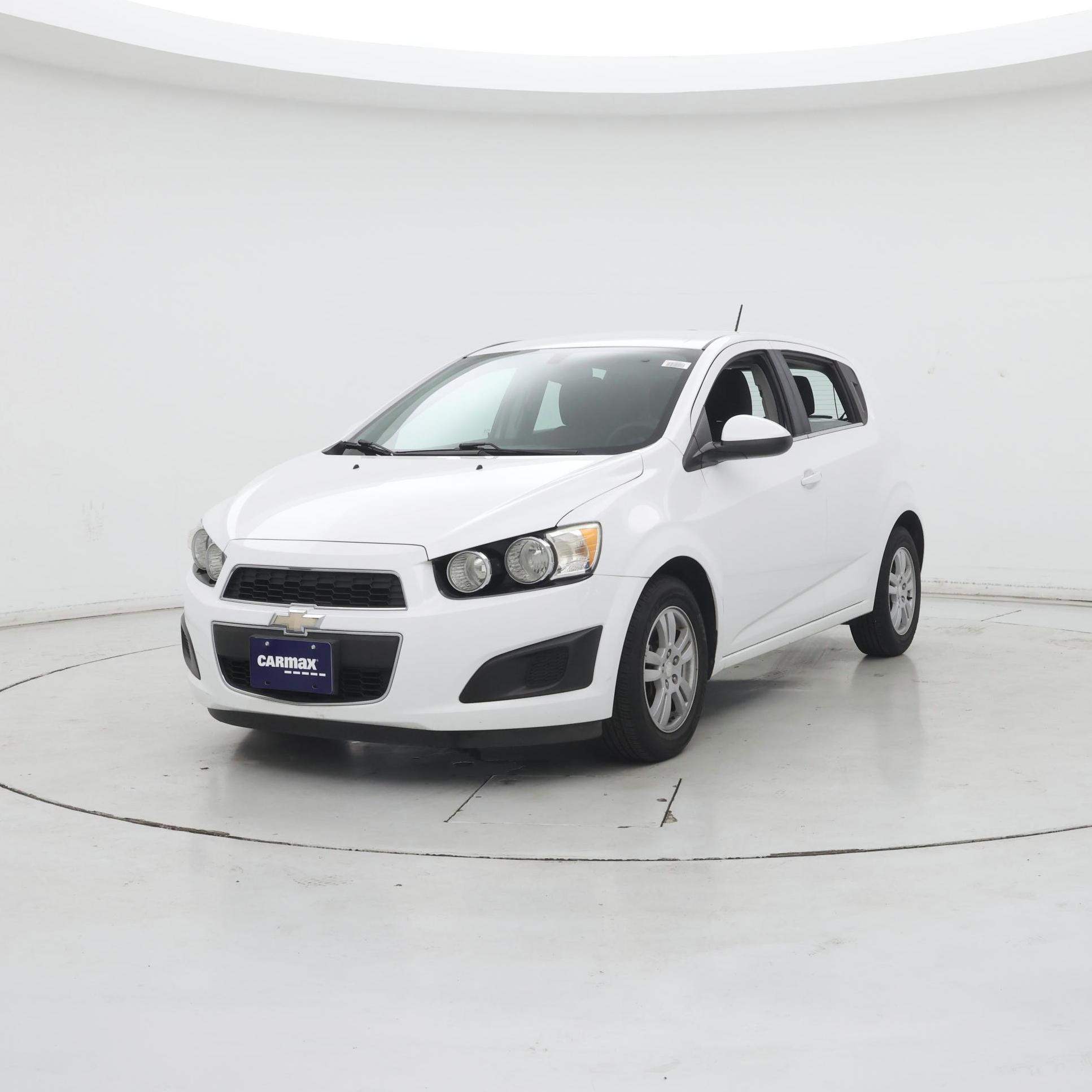 Thumbnail: 2015 Chevrolet Sonic - 4