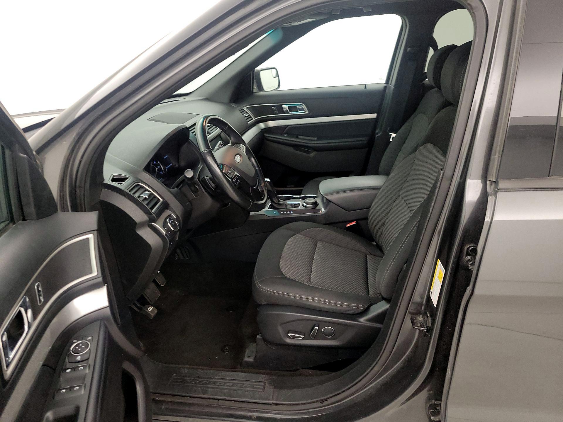 Thumbnail: 2017 Ford Explorer - 11