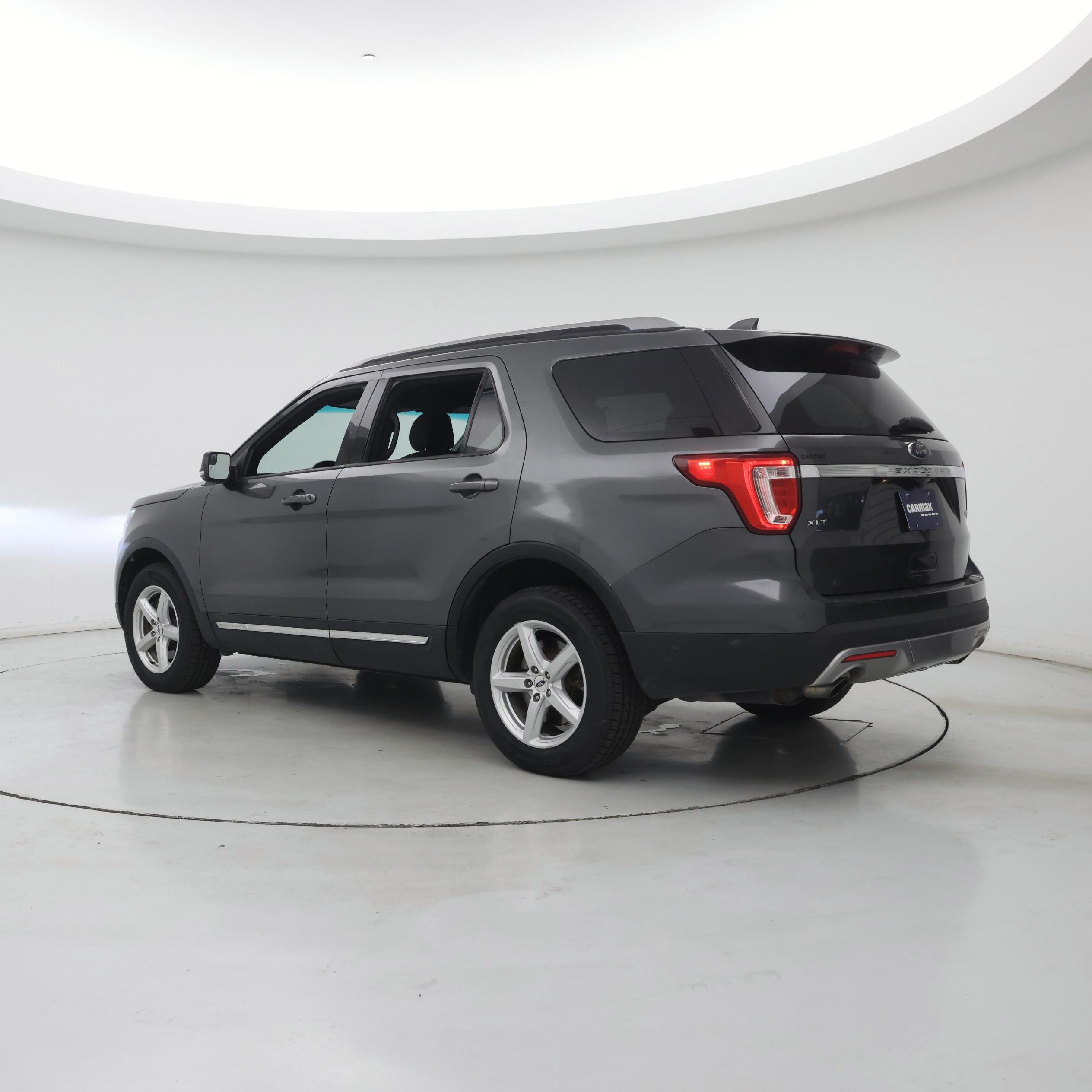 Thumbnail: 2017 Ford Explorer - 2