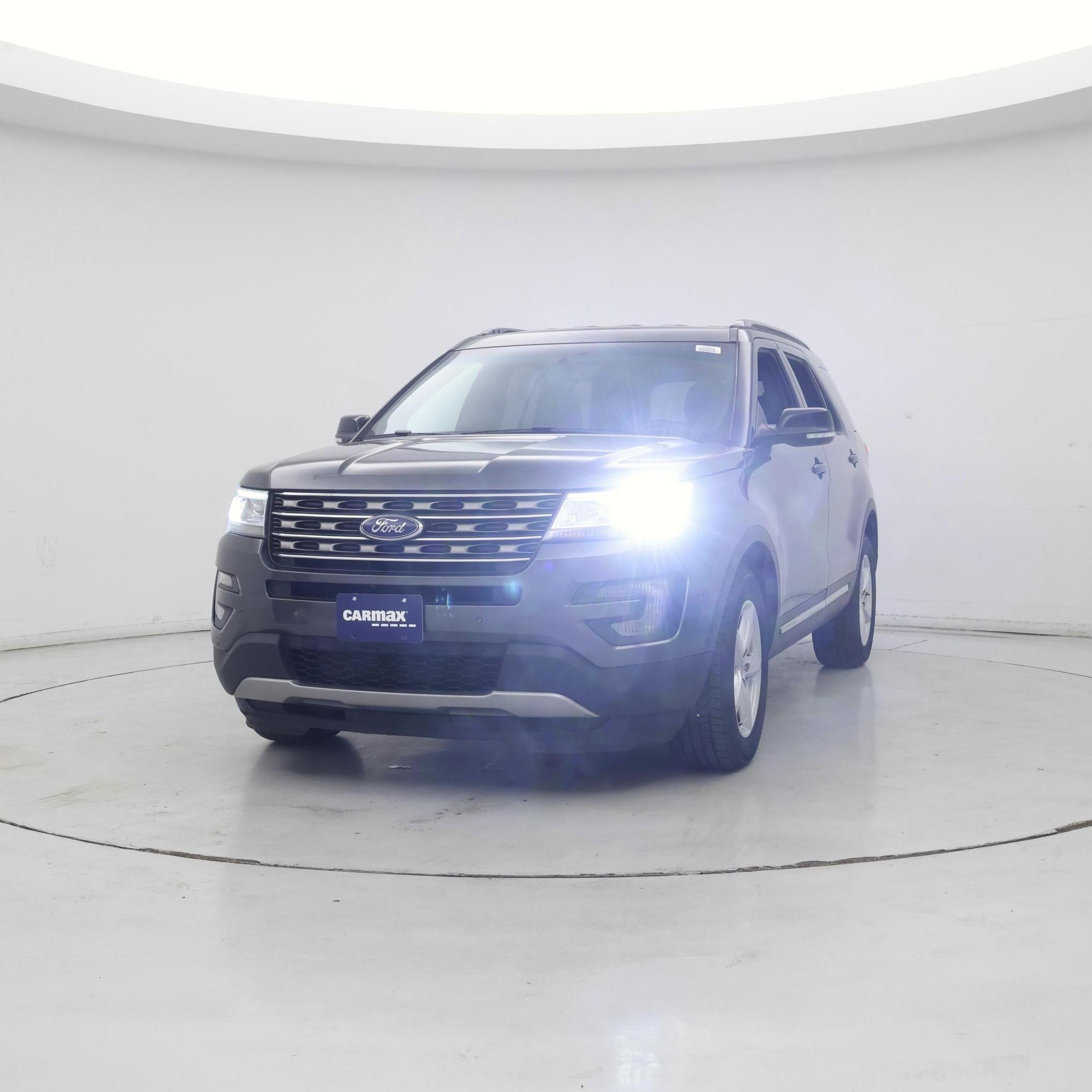 Thumbnail: 2017 Ford Explorer - 4