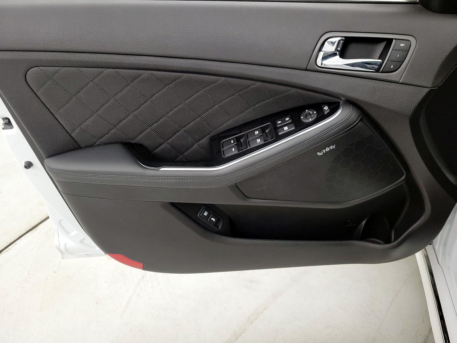 Thumbnail: 2014 Kia Optima - 12