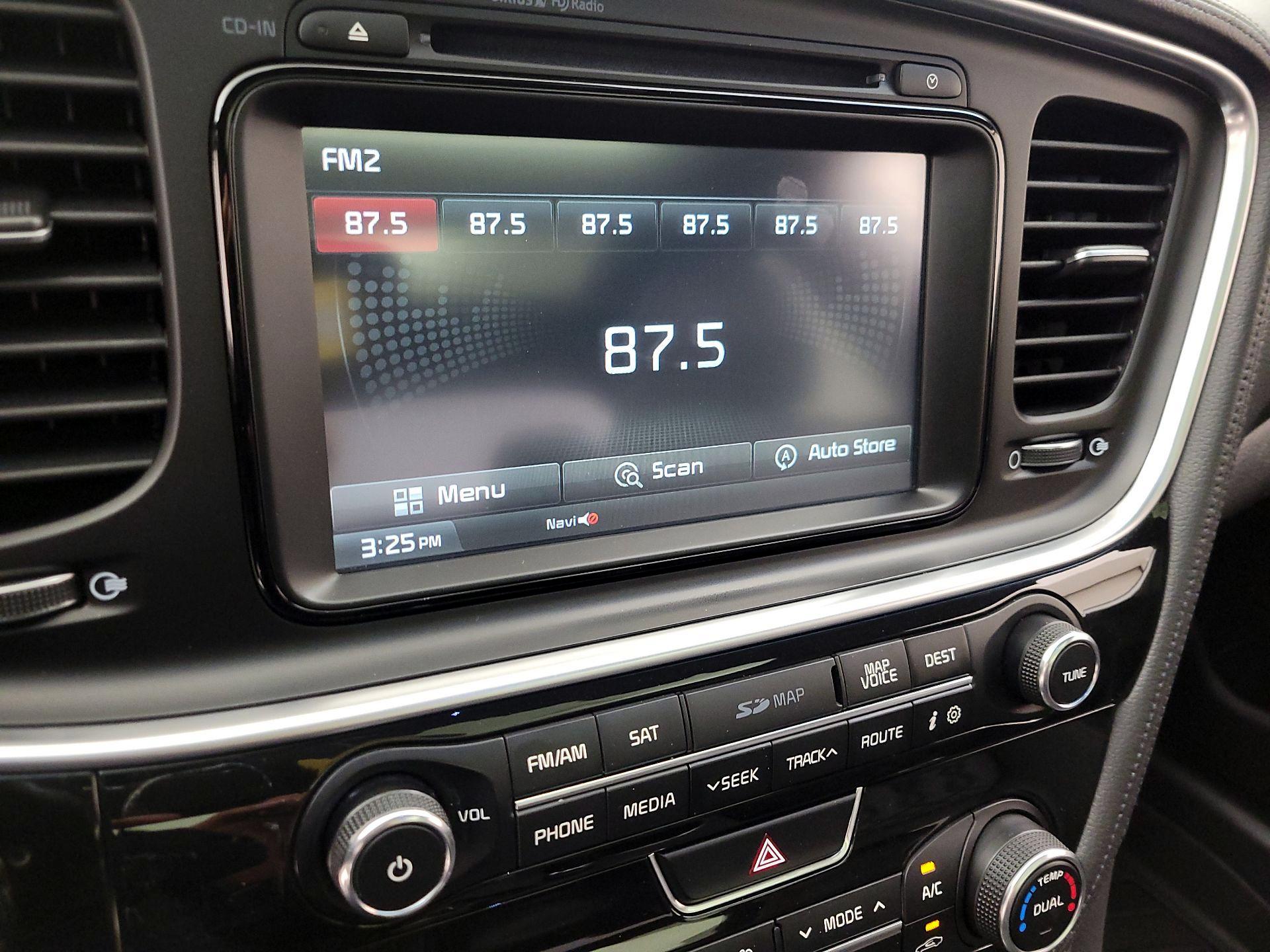 Thumbnail: 2014 Kia Optima - 16
