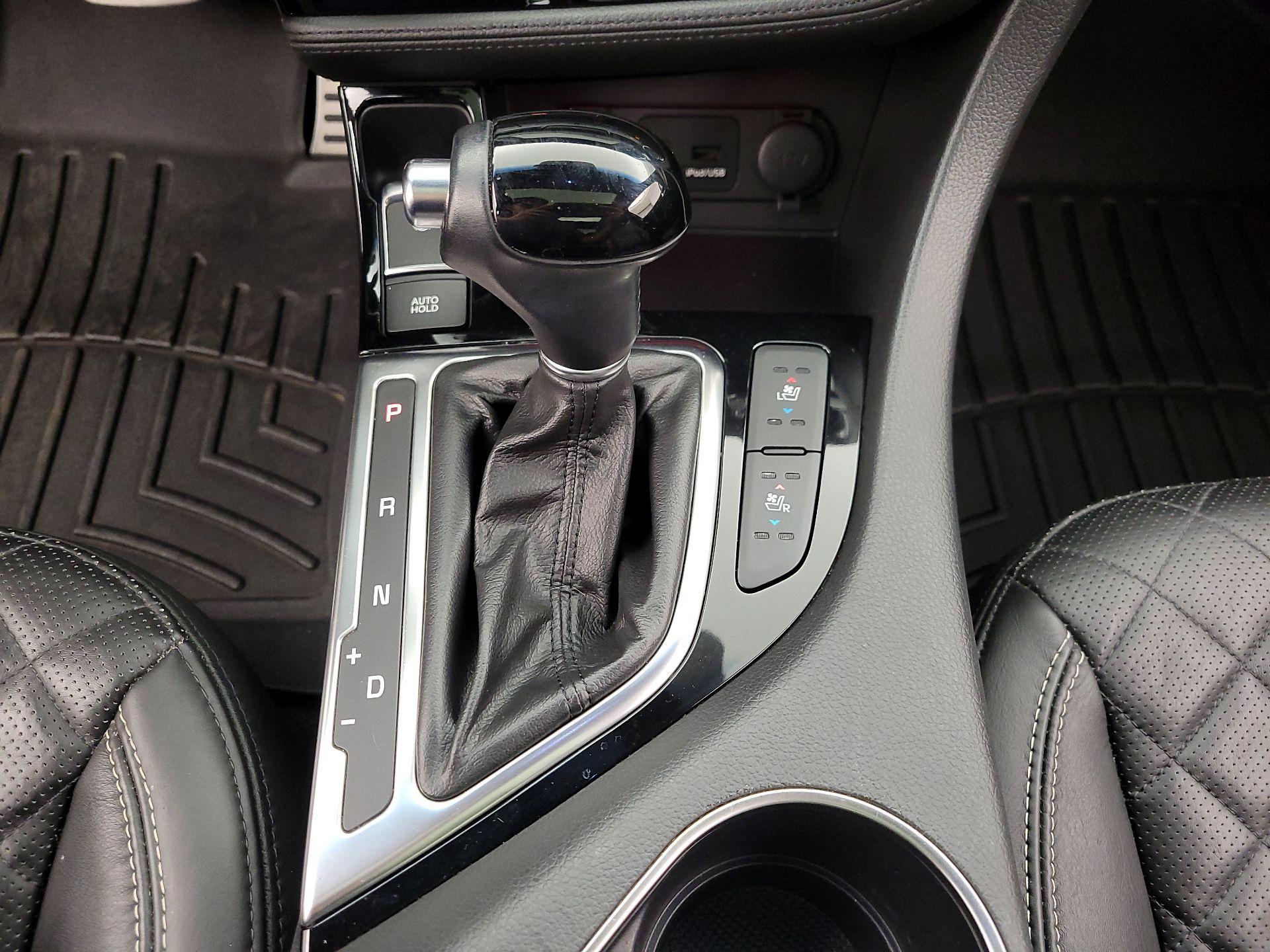 Thumbnail: 2014 Kia Optima - 18