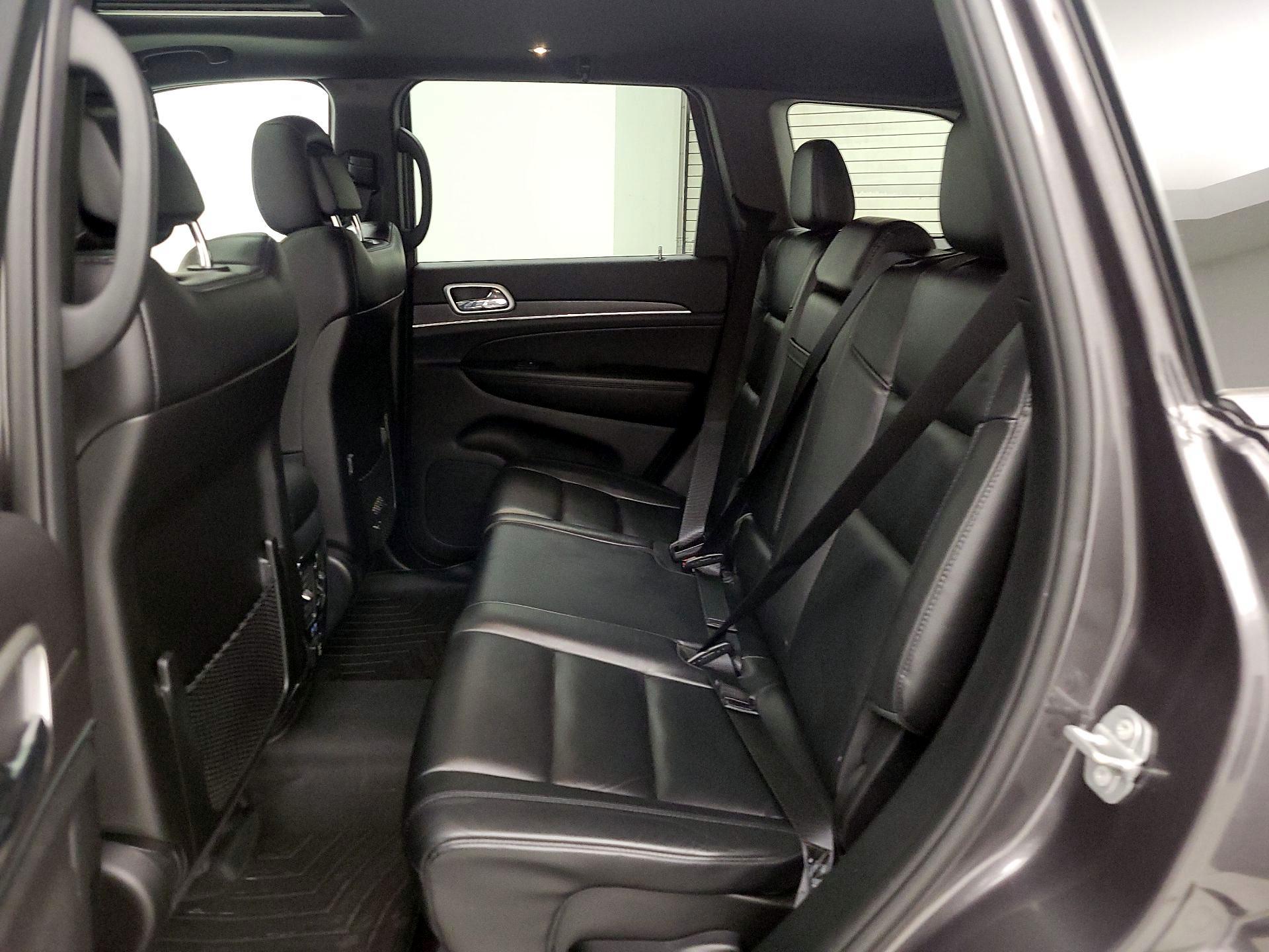 Thumbnail: 2018 Jeep Grand Cherokee - 20