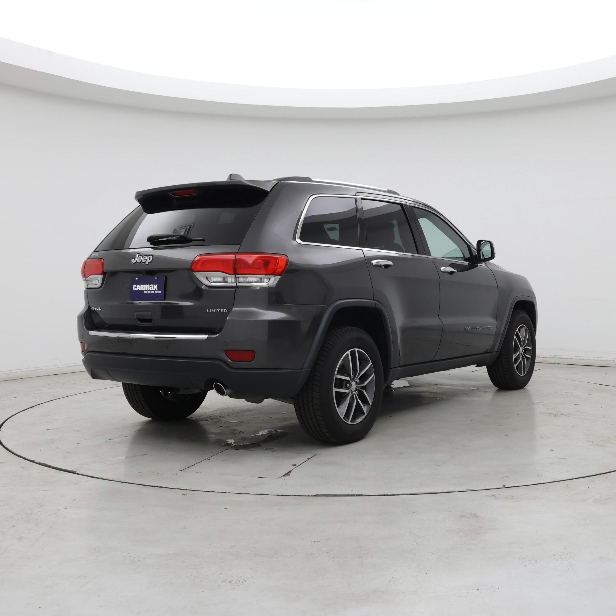 Thumbnail: 2018 Jeep Grand Cherokee - 8
