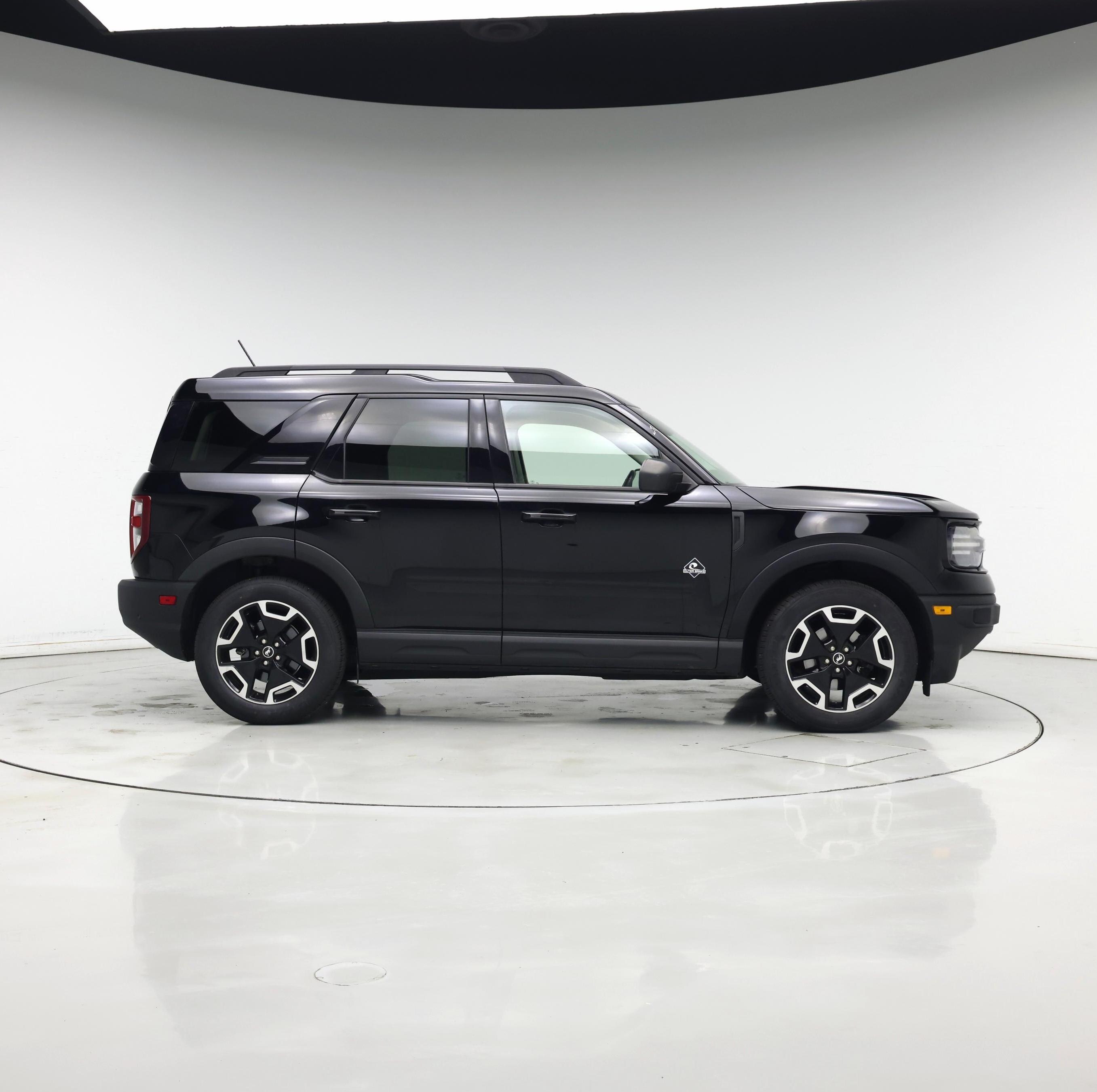 Thumbnail: 2021 Ford Bronco Sport - 7