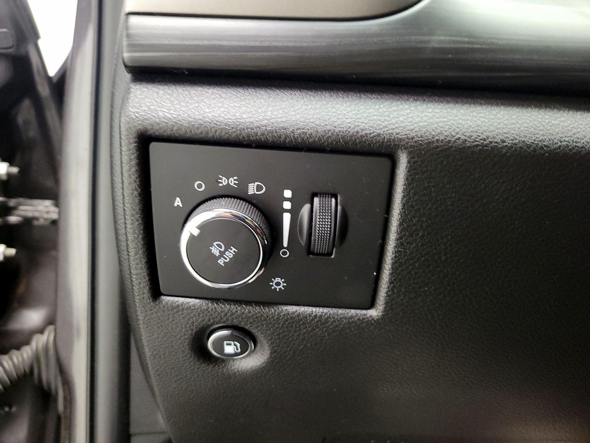 Thumbnail: 2021 Jeep Grand Cherokee - 13