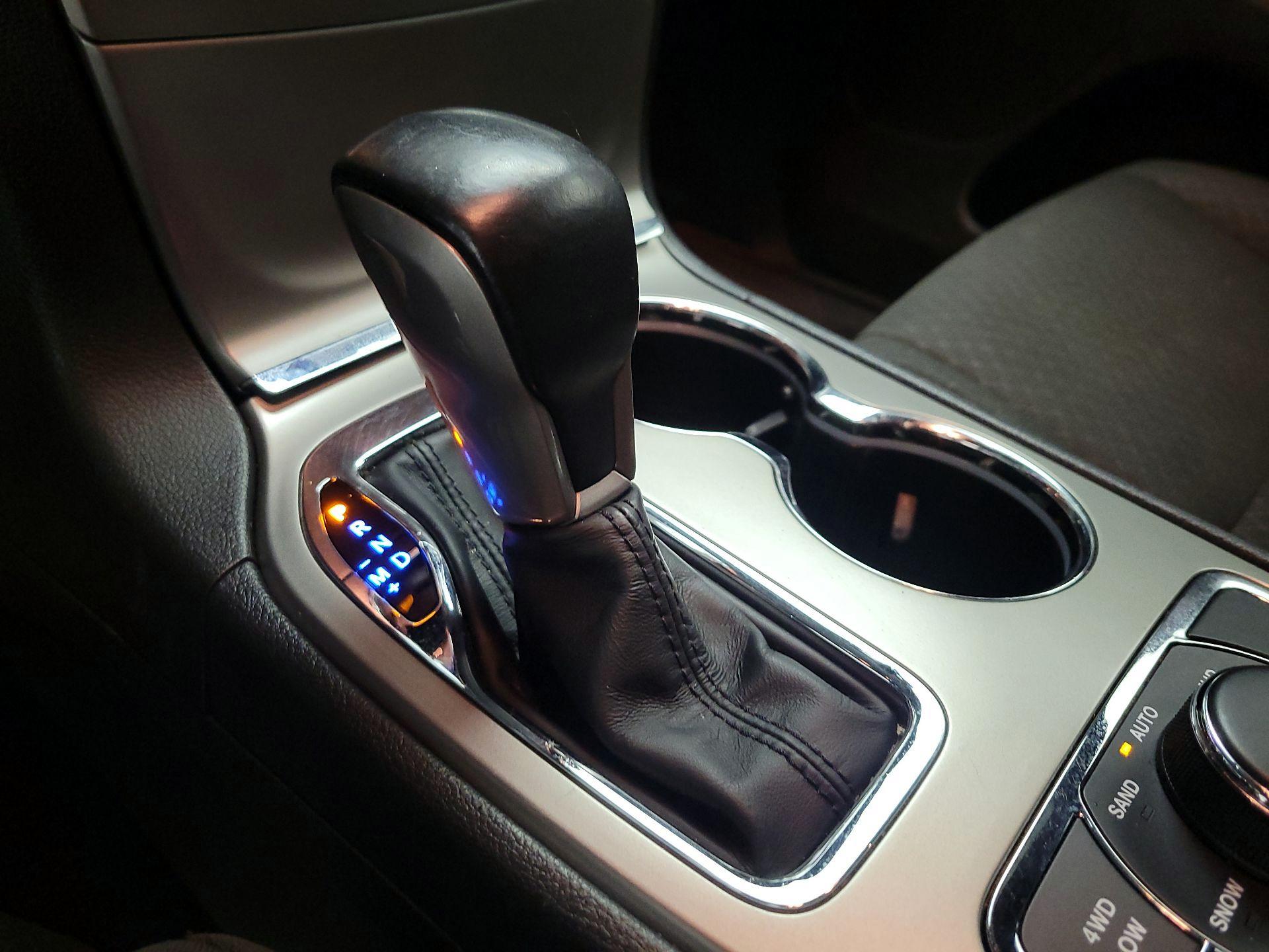 Thumbnail: 2021 Jeep Grand Cherokee - 17