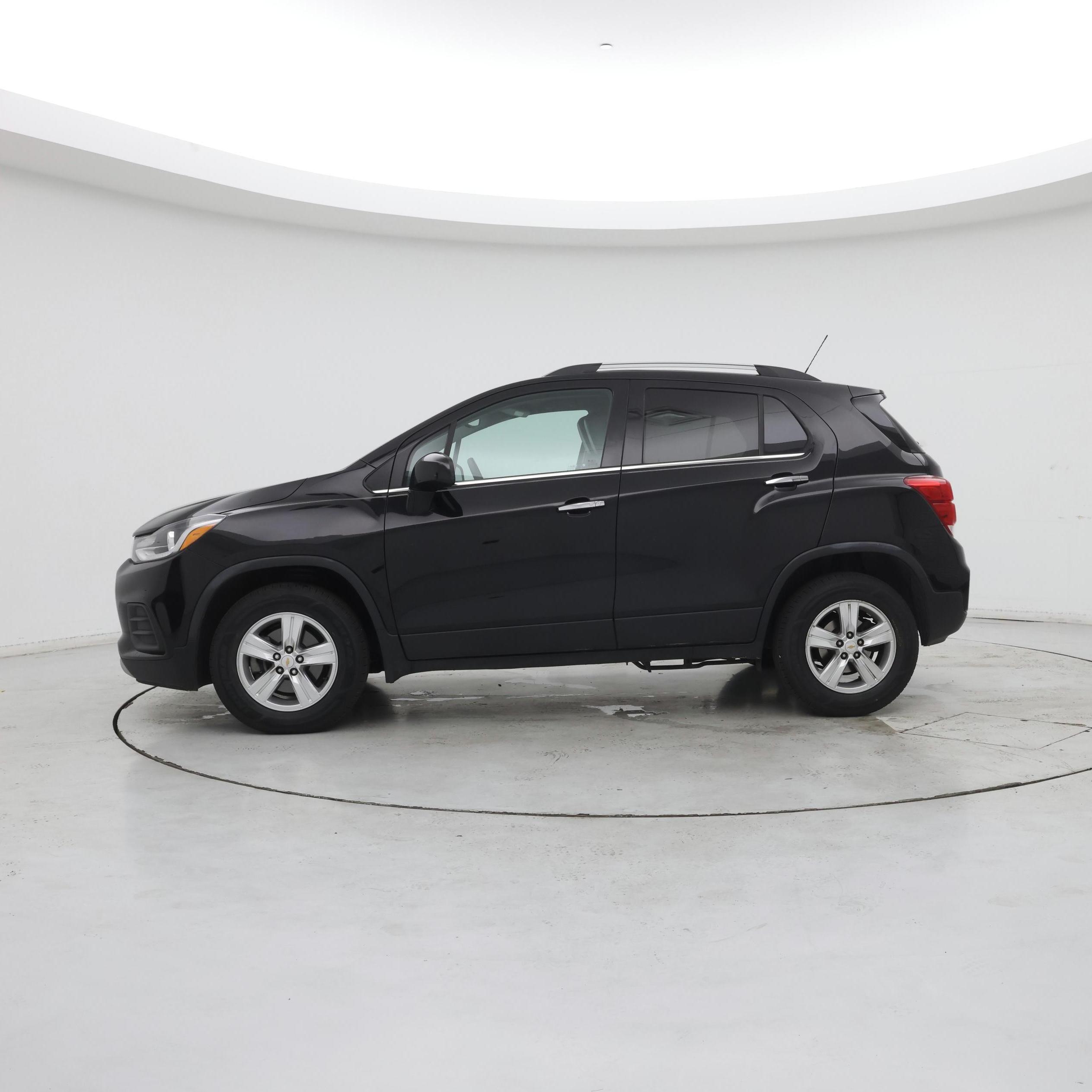 Thumbnail: 2019 Chevrolet Trax - 3