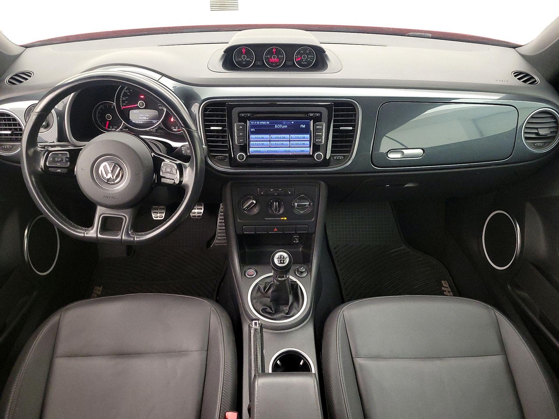 Thumbnail: 2013 Volkswagen Beetle - 9