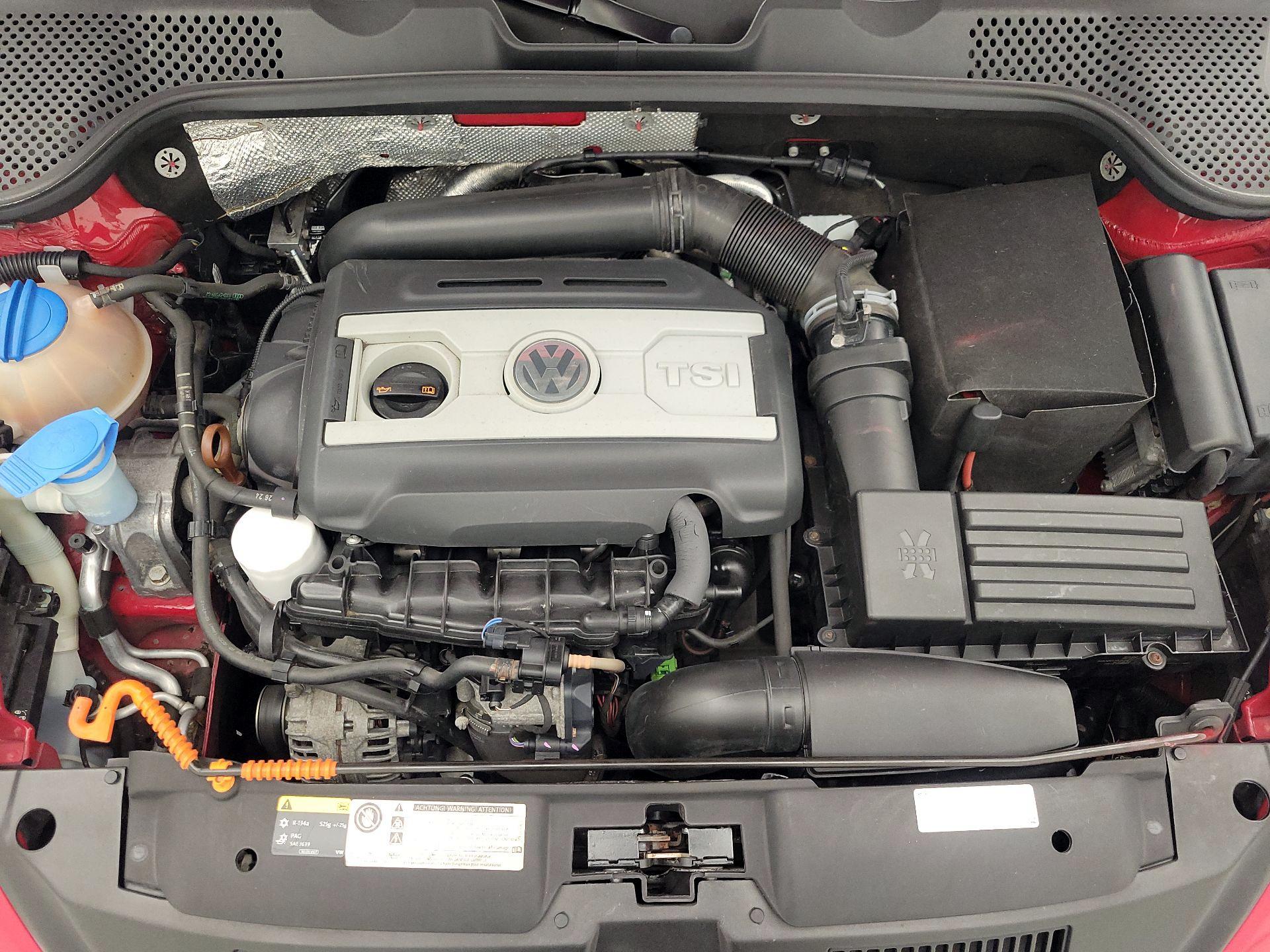 Thumbnail: 2013 Volkswagen Beetle - 19