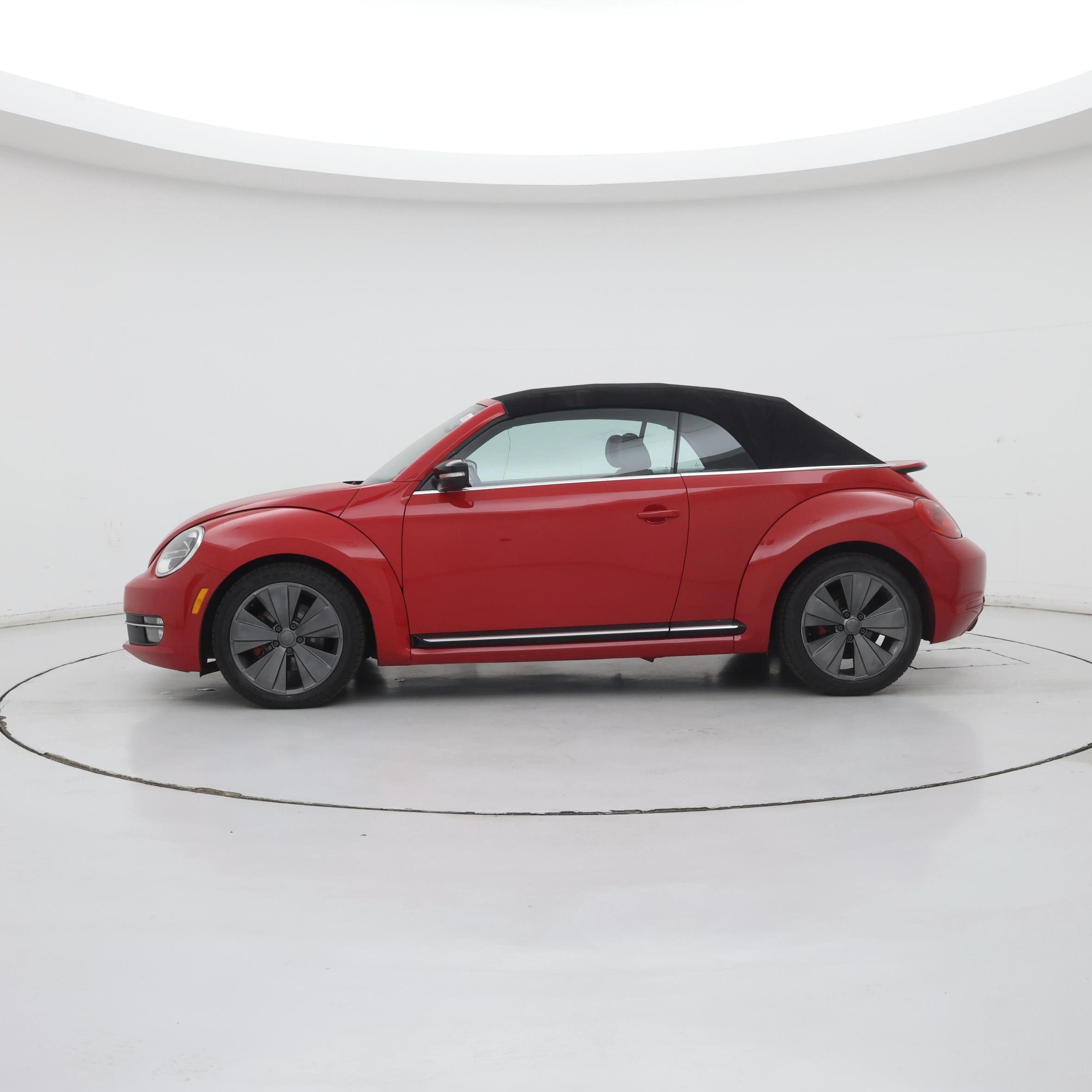 Thumbnail: 2013 Volkswagen Beetle - 3
