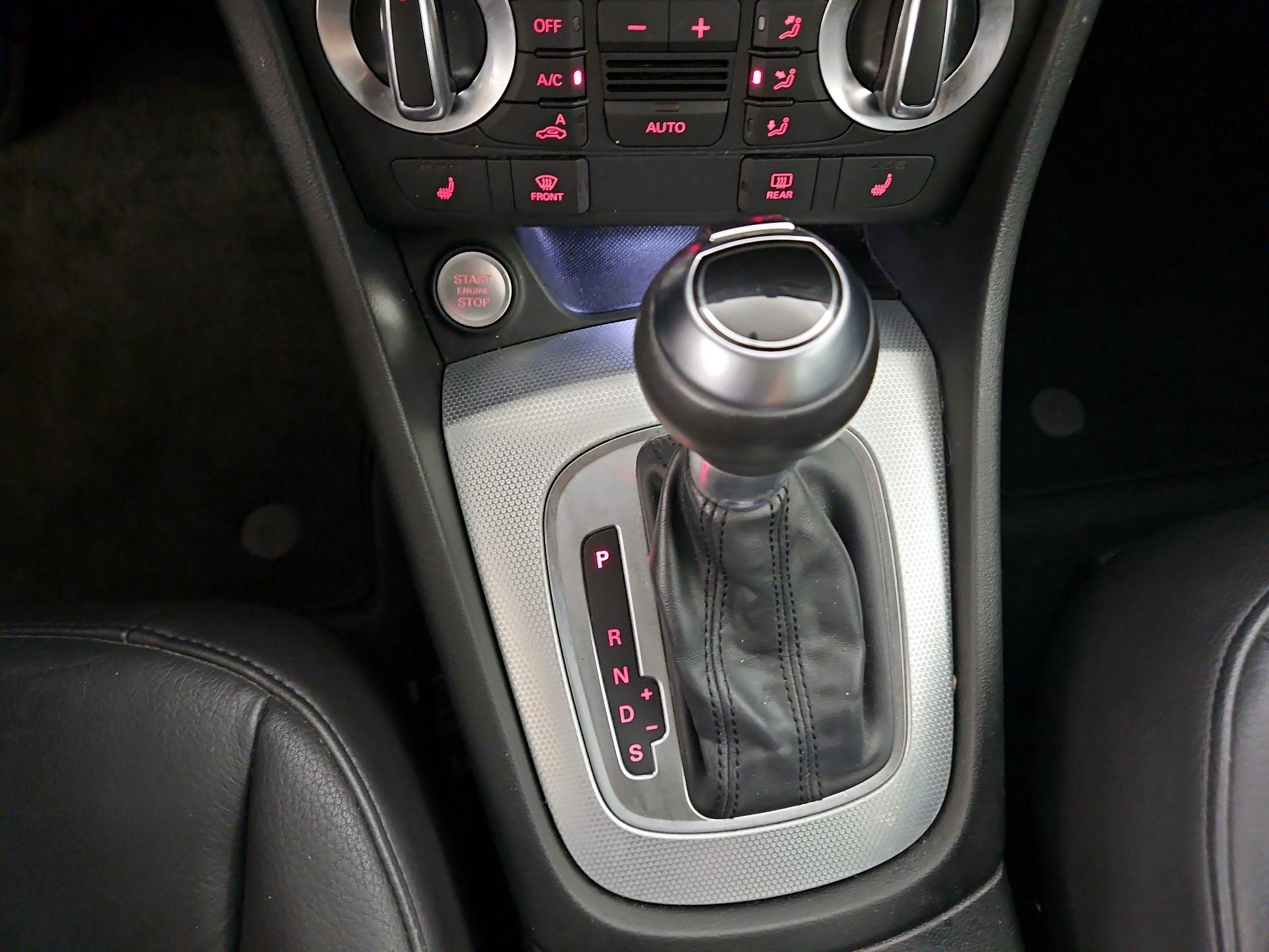 Thumbnail: 2015 Audi Q3 - 18