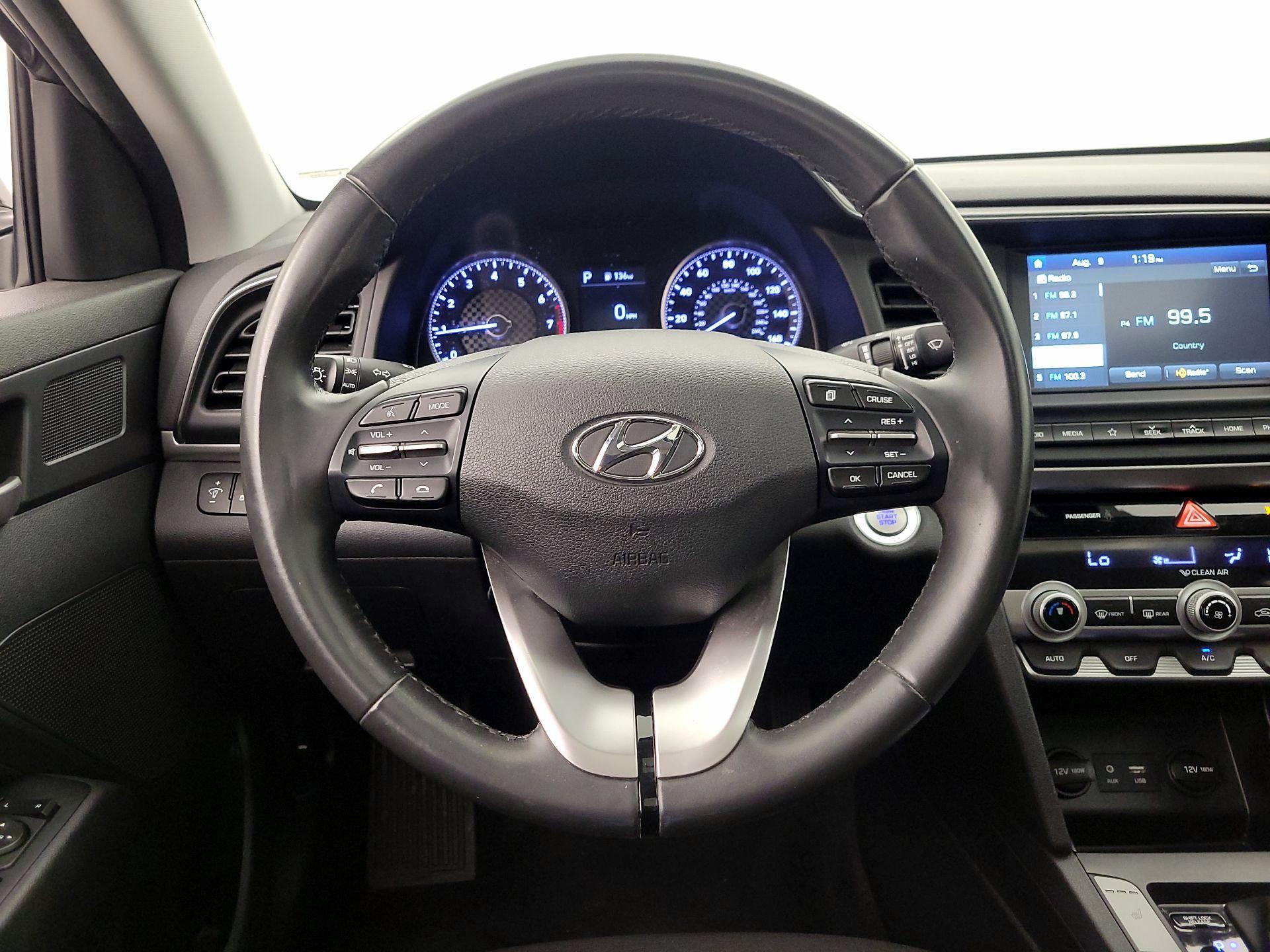 Thumbnail: 2019 Hyundai Elantra - 10