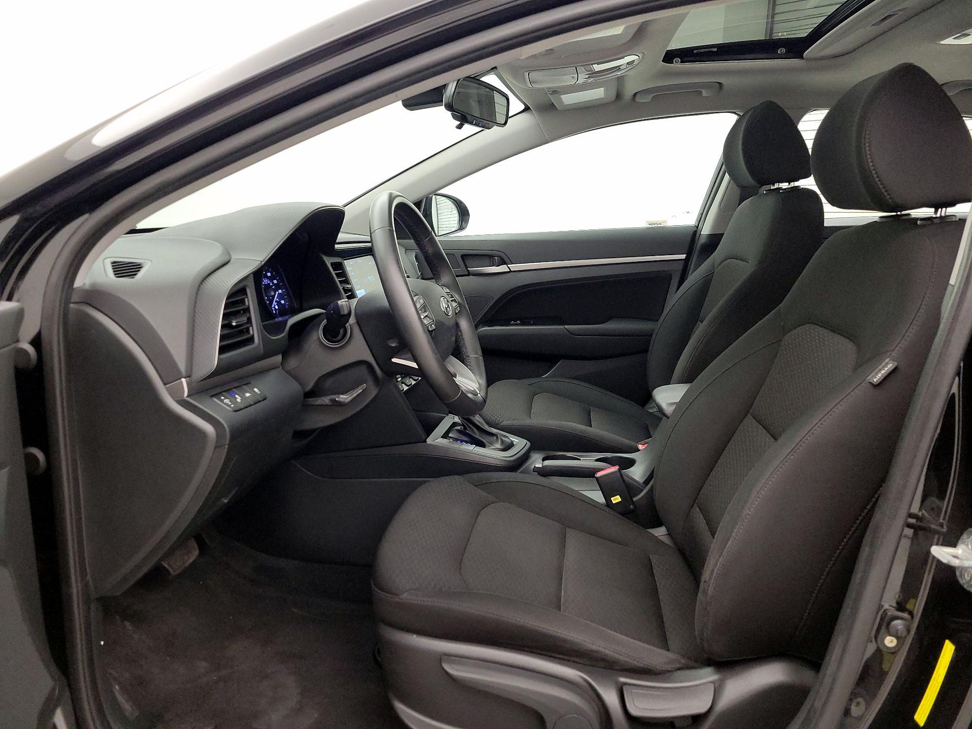 Thumbnail: 2019 Hyundai Elantra - 11