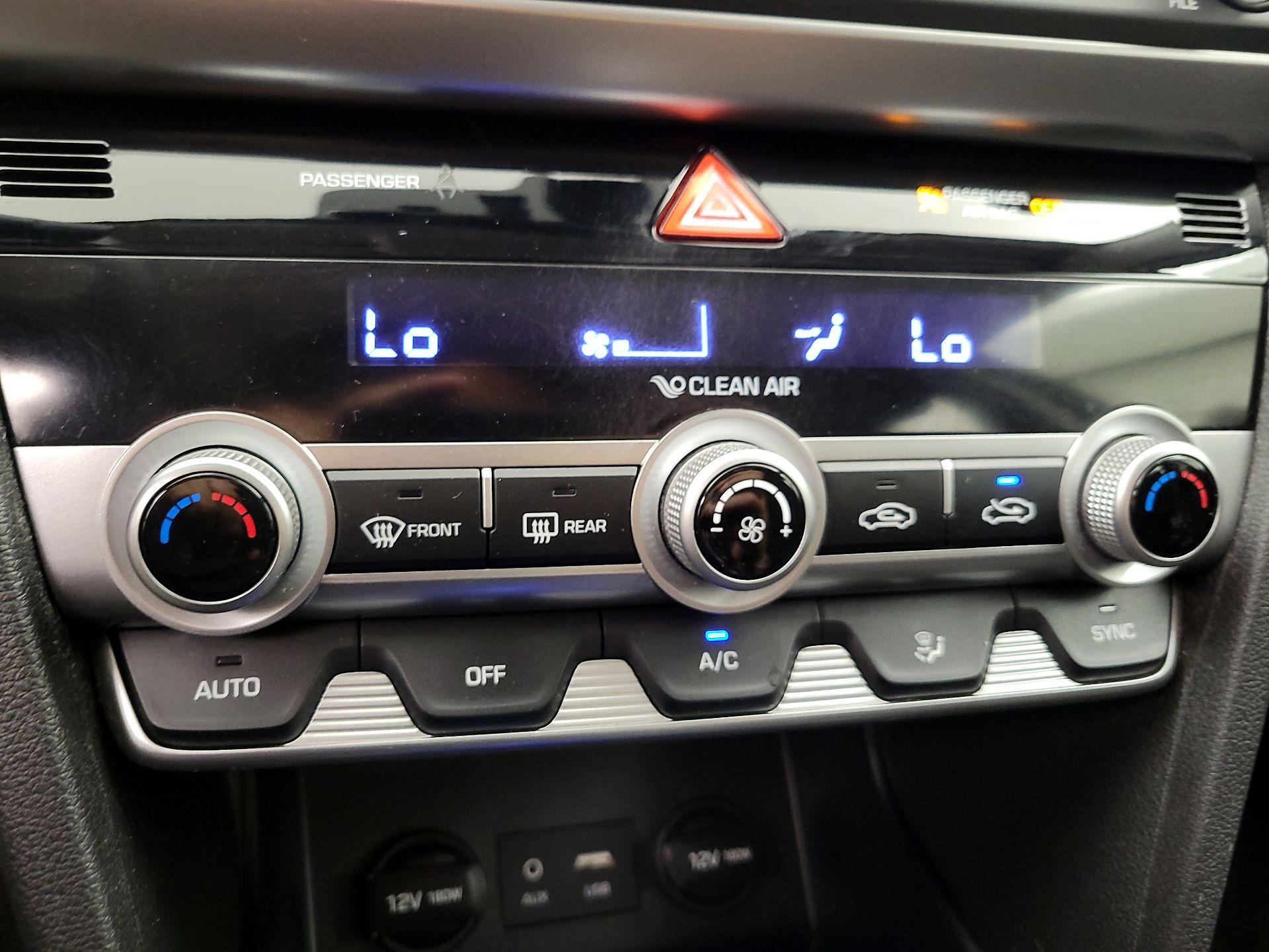 Thumbnail: 2019 Hyundai Elantra - 16