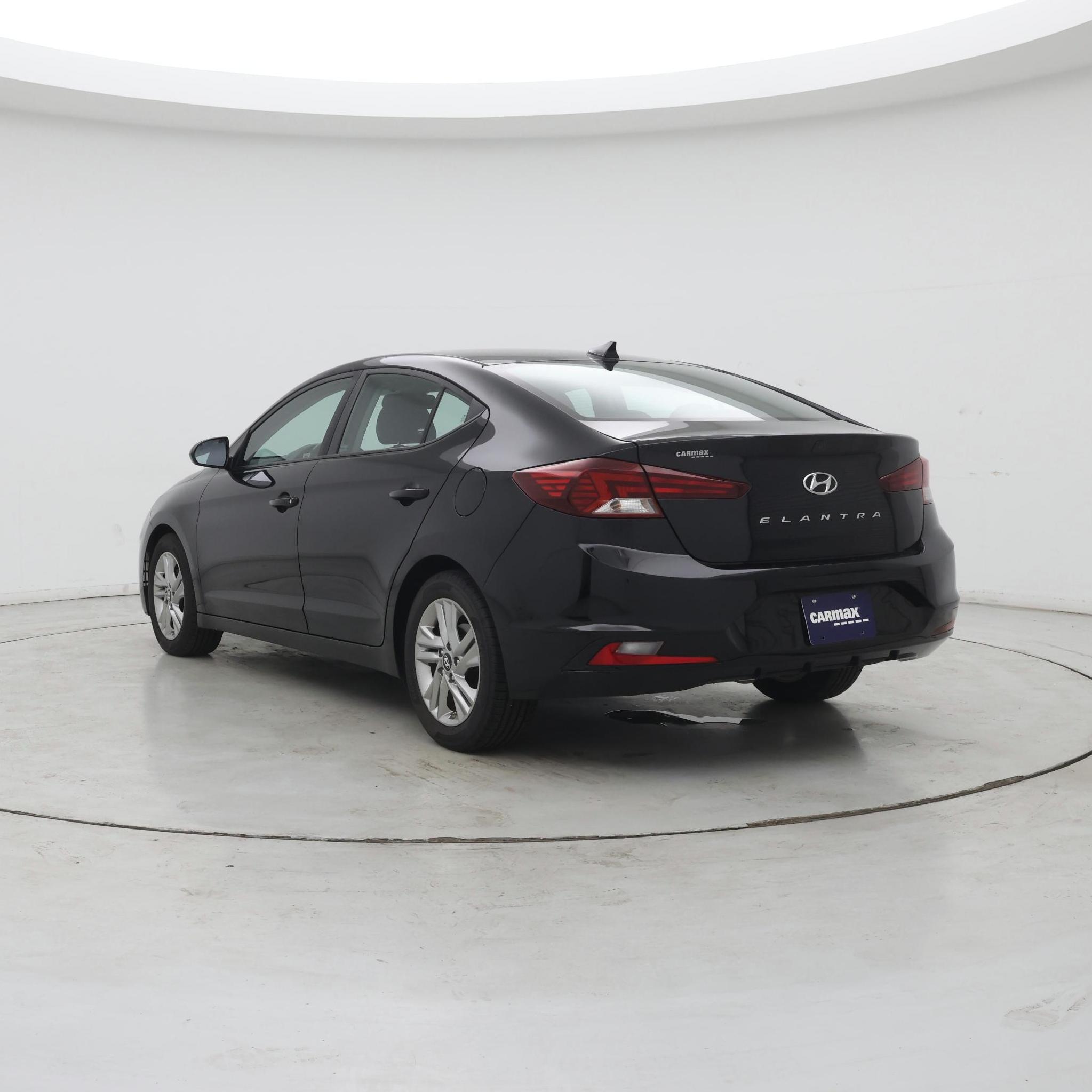 Thumbnail: 2019 Hyundai Elantra - 2