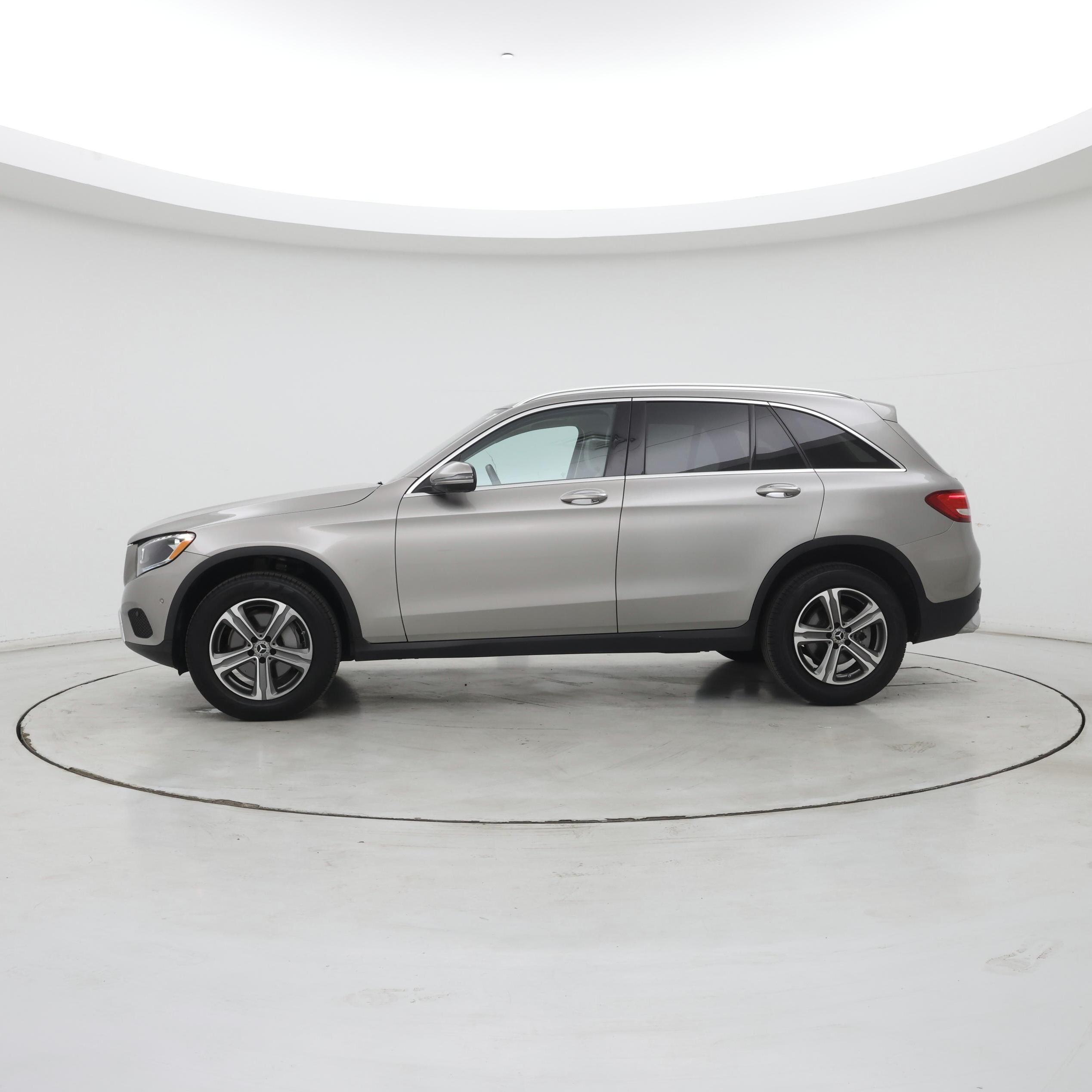 Thumbnail: 2019 Mercedes-Benz GLC - 3