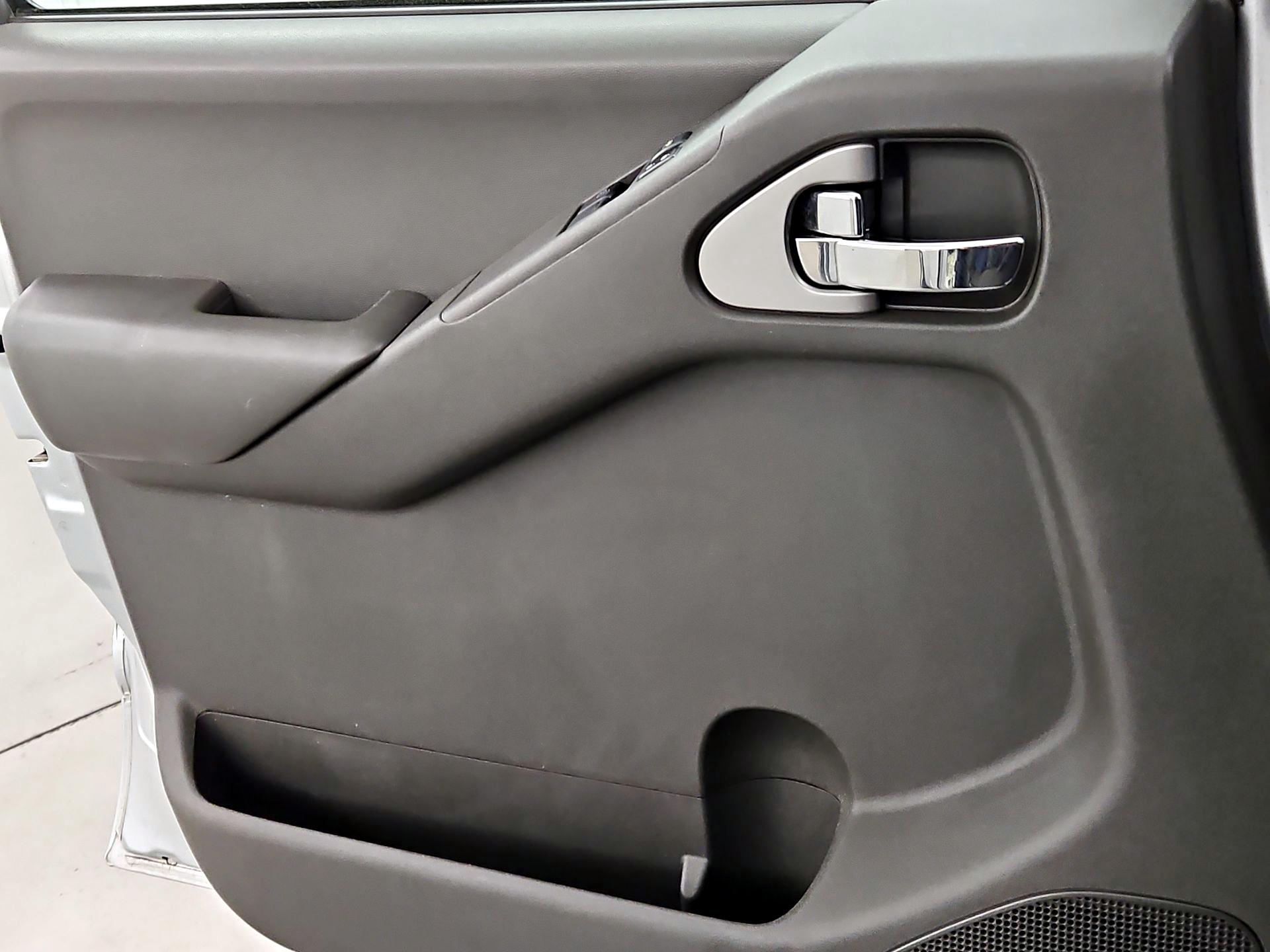 Thumbnail: 2013 Nissan Frontier - 12