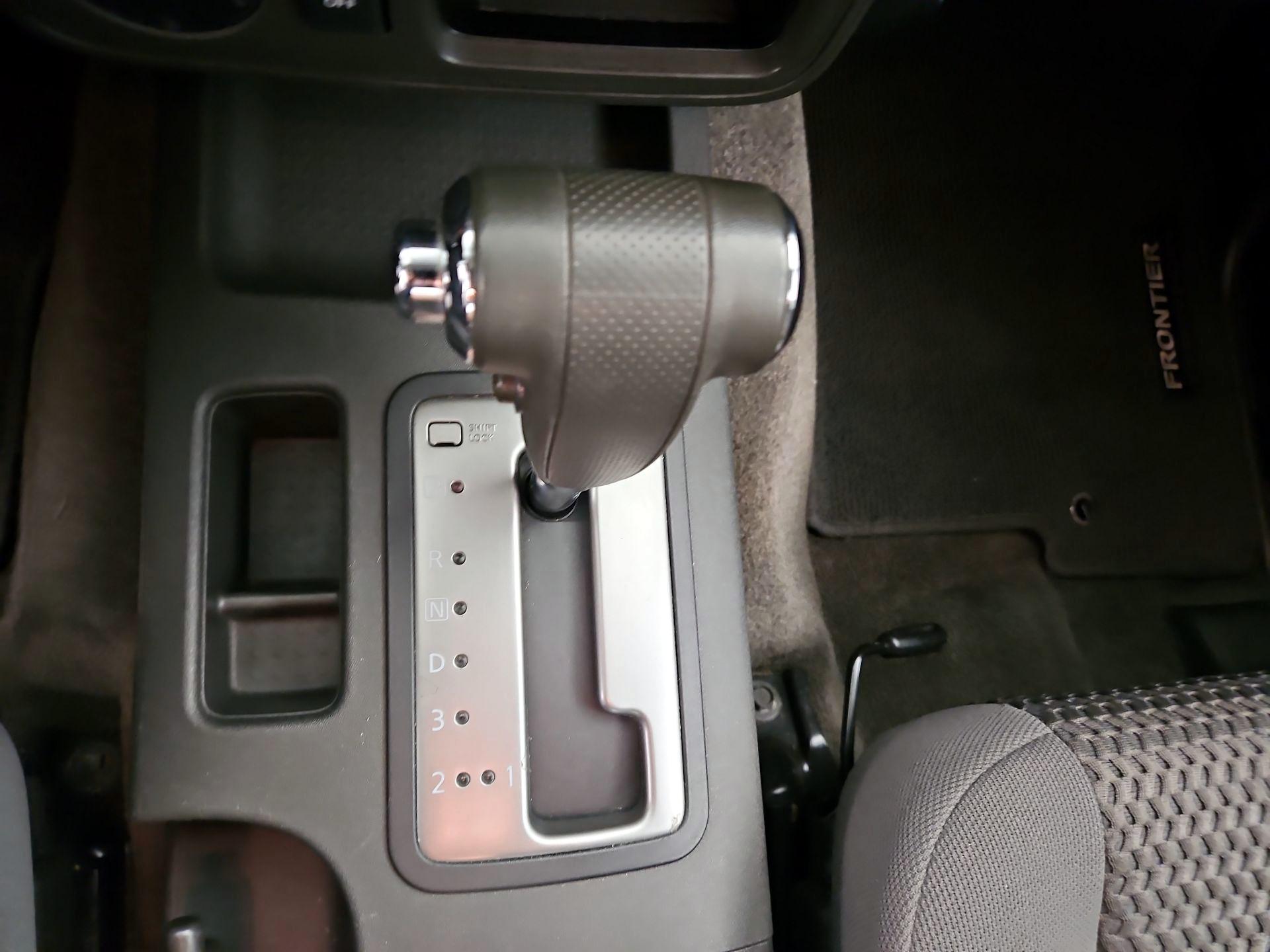 Thumbnail: 2013 Nissan Frontier - 16