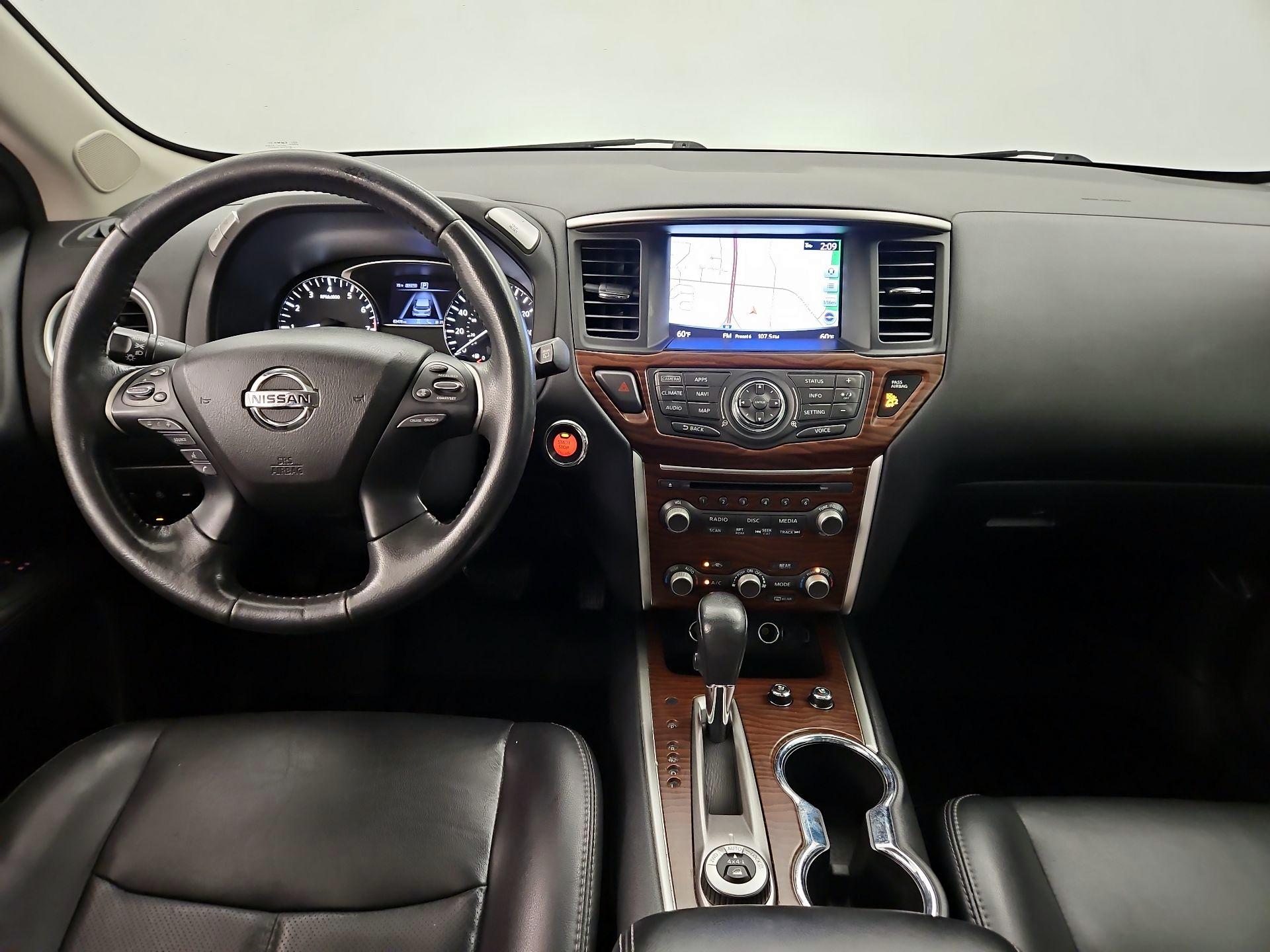 Thumbnail: 2017 Nissan Pathfinder - 9