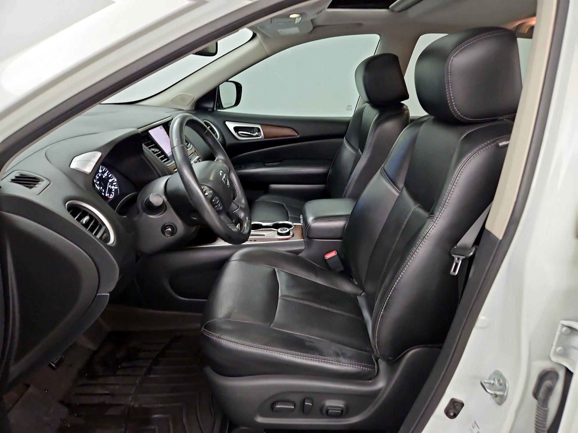 Thumbnail: 2017 Nissan Pathfinder - 11