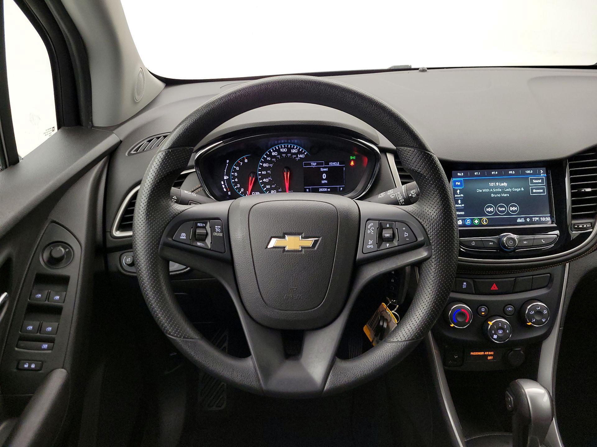 Thumbnail: 2019 Chevrolet Trax - 10