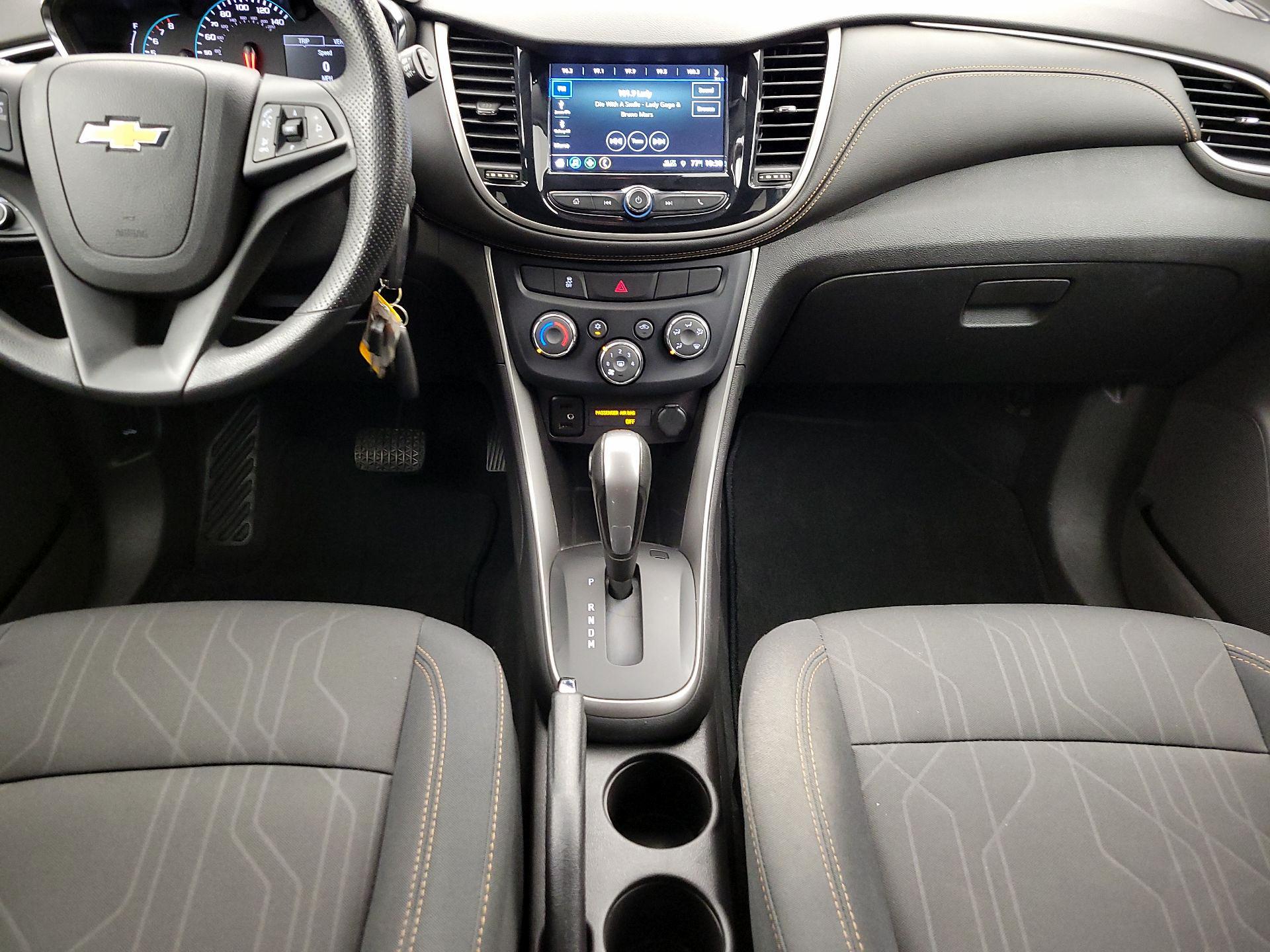Thumbnail: 2019 Chevrolet Trax - 17