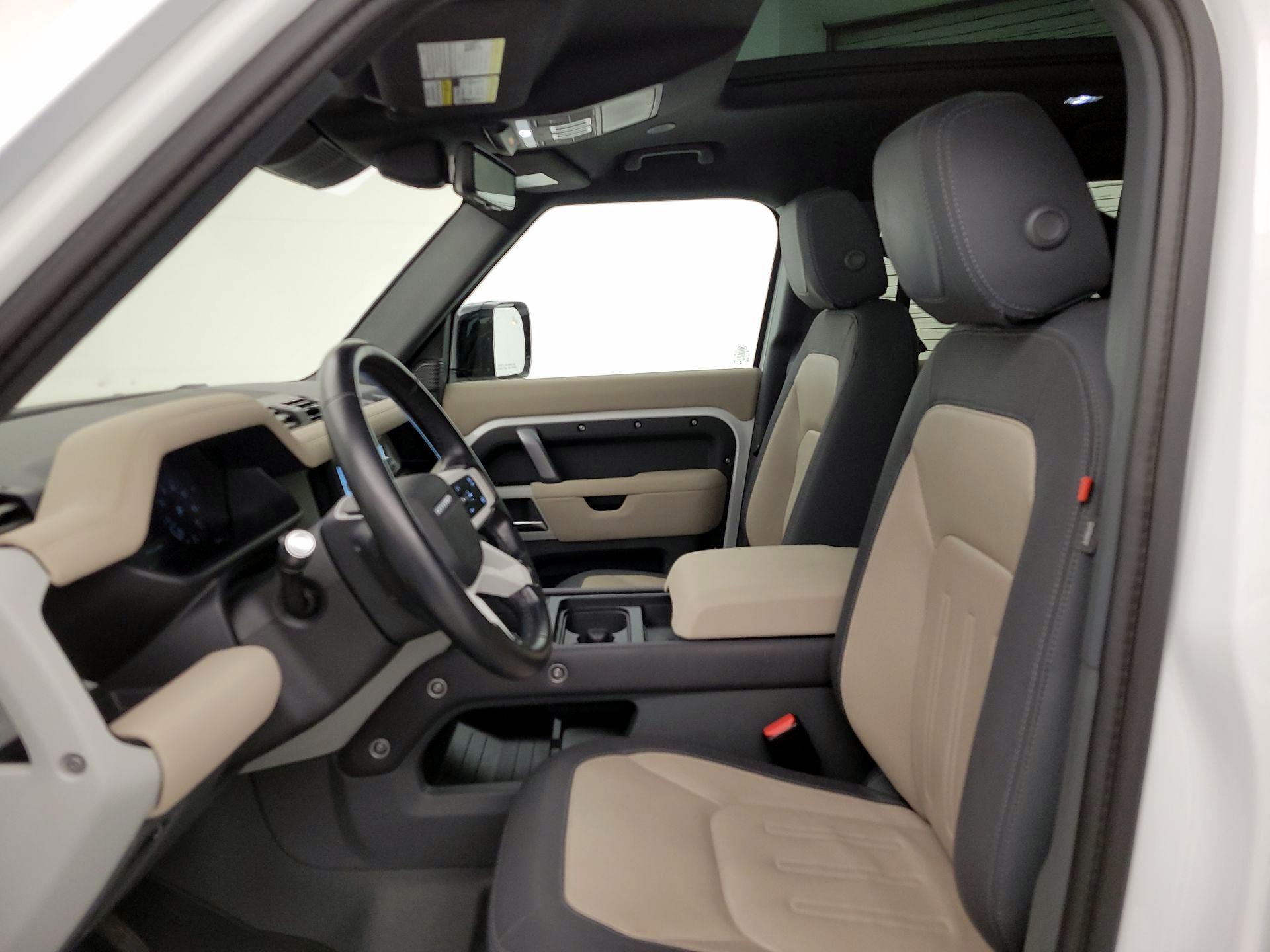 Thumbnail: 2022 Land Rover Defender - 20