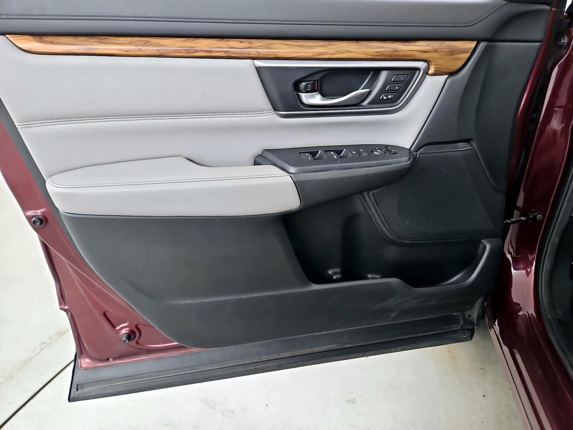 Thumbnail: 2017 Honda CR-V - 12