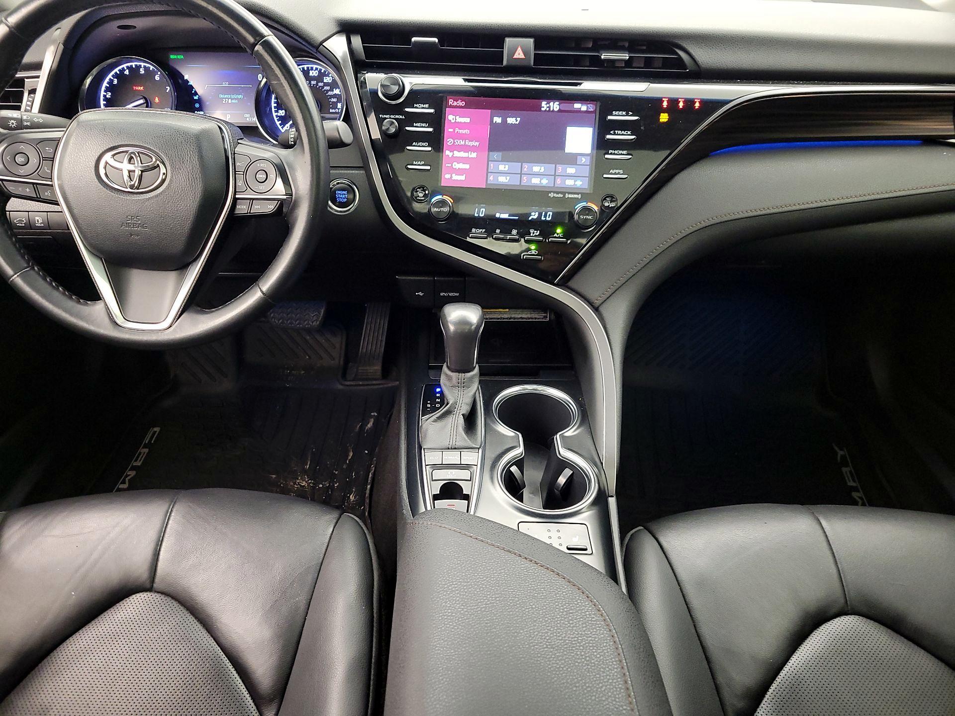 Thumbnail: 2020 Toyota Camry - 17