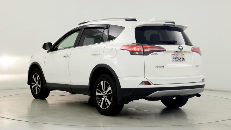 2018 Toyota RAV4 XLE 2