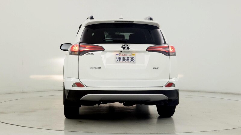 2018 Toyota RAV4 XLE 6