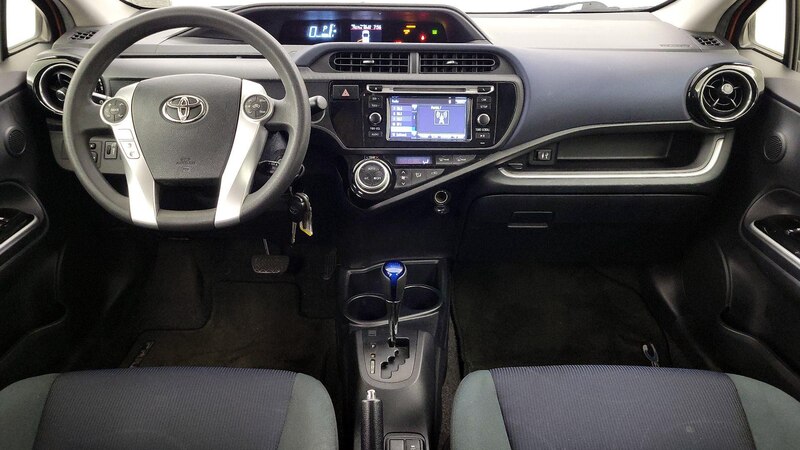 2015 Toyota Prius c Two 9