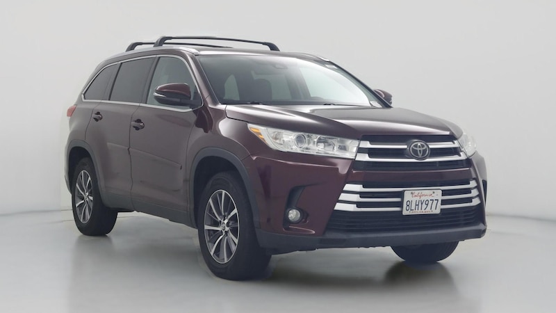 2019 Toyota Highlander XLE Hero Image
