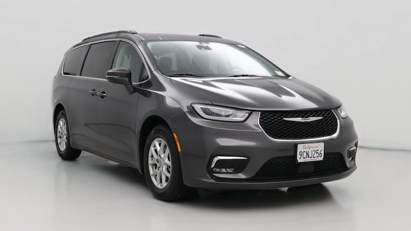 2022 Chrysler Pacifica Touring L Hero Image