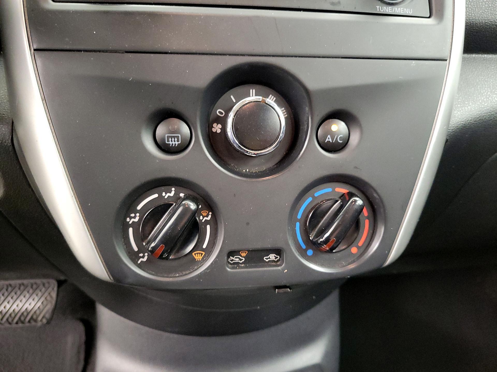 Thumbnail: 2015 Nissan Versa - 15