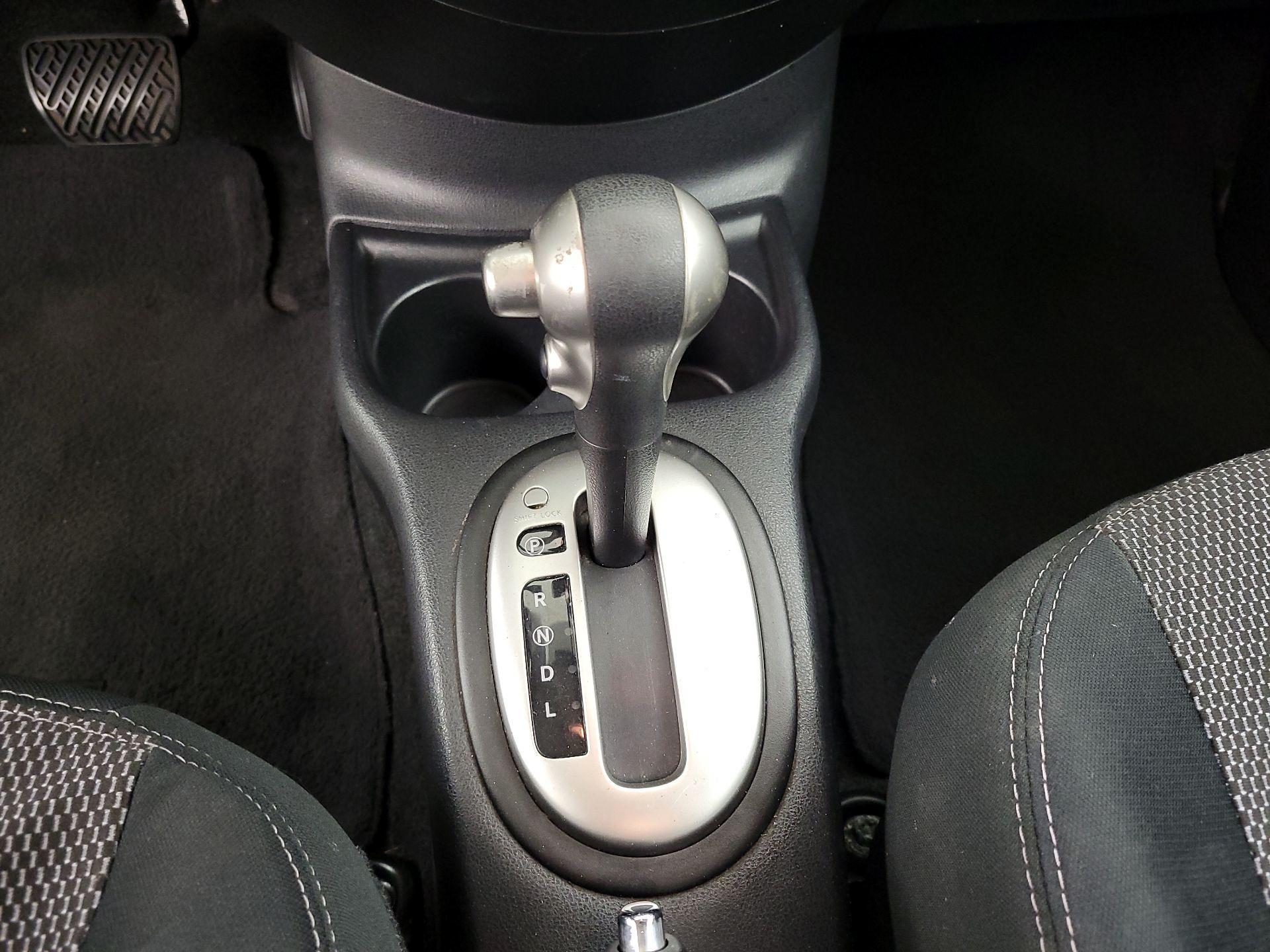 Thumbnail: 2015 Nissan Versa - 16