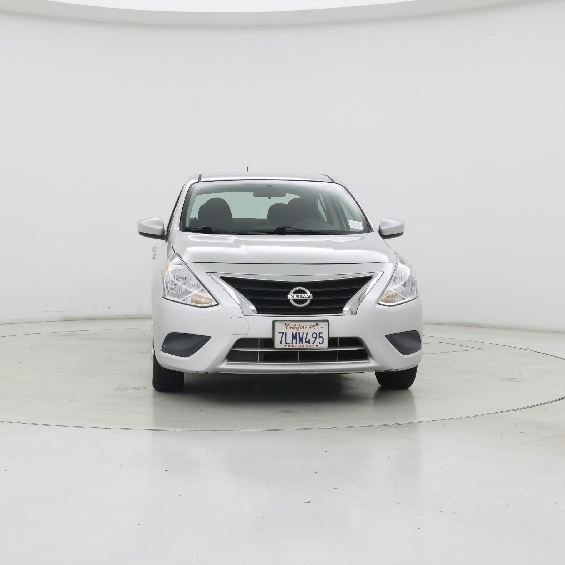Thumbnail: 2015 Nissan Versa - 5