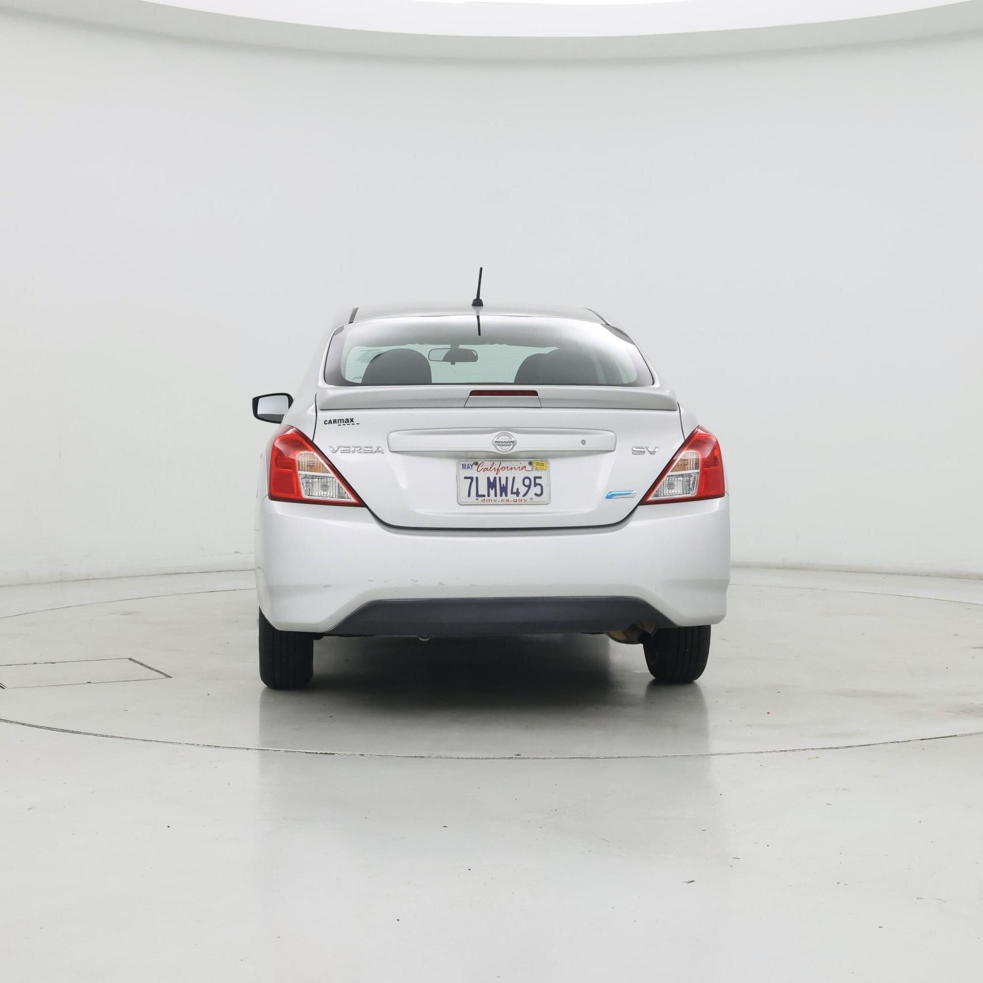 Thumbnail: 2015 Nissan Versa - 6