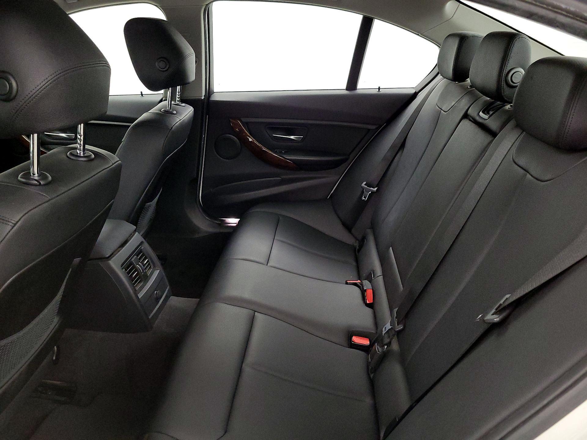 Thumbnail: 2014 BMW 3 Series - 18